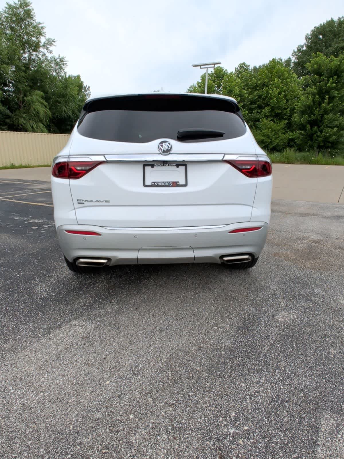 Thumbnail: 2023 Buick Enclave - 6