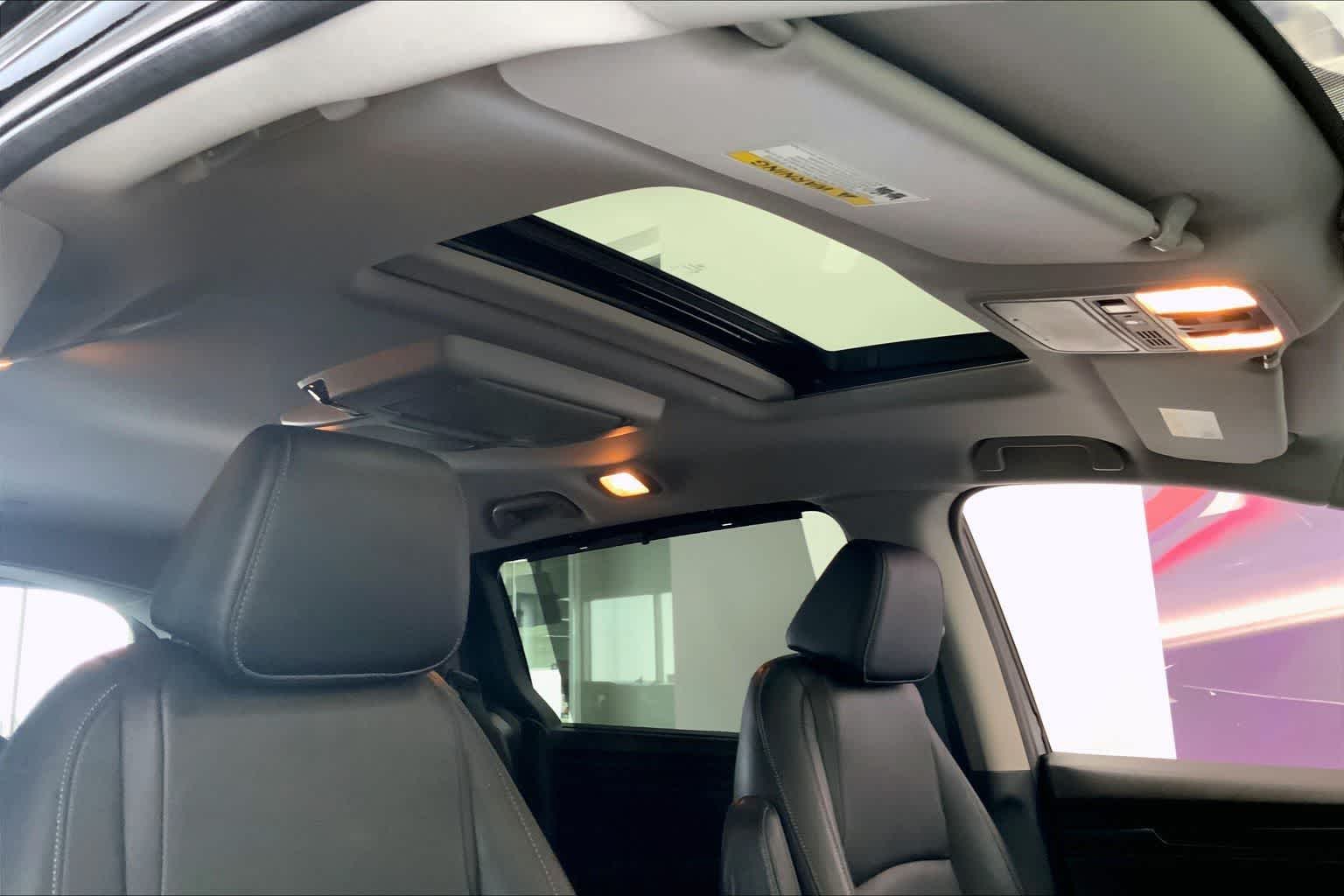 Thumbnail: 2023 Honda Odyssey - 26