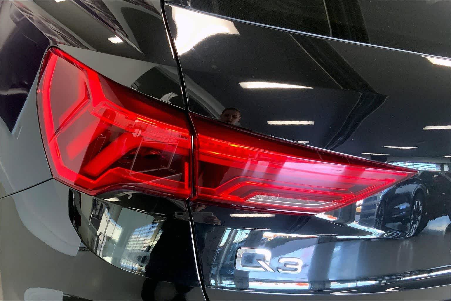 Thumbnail: 2023 Audi Q3 - 28