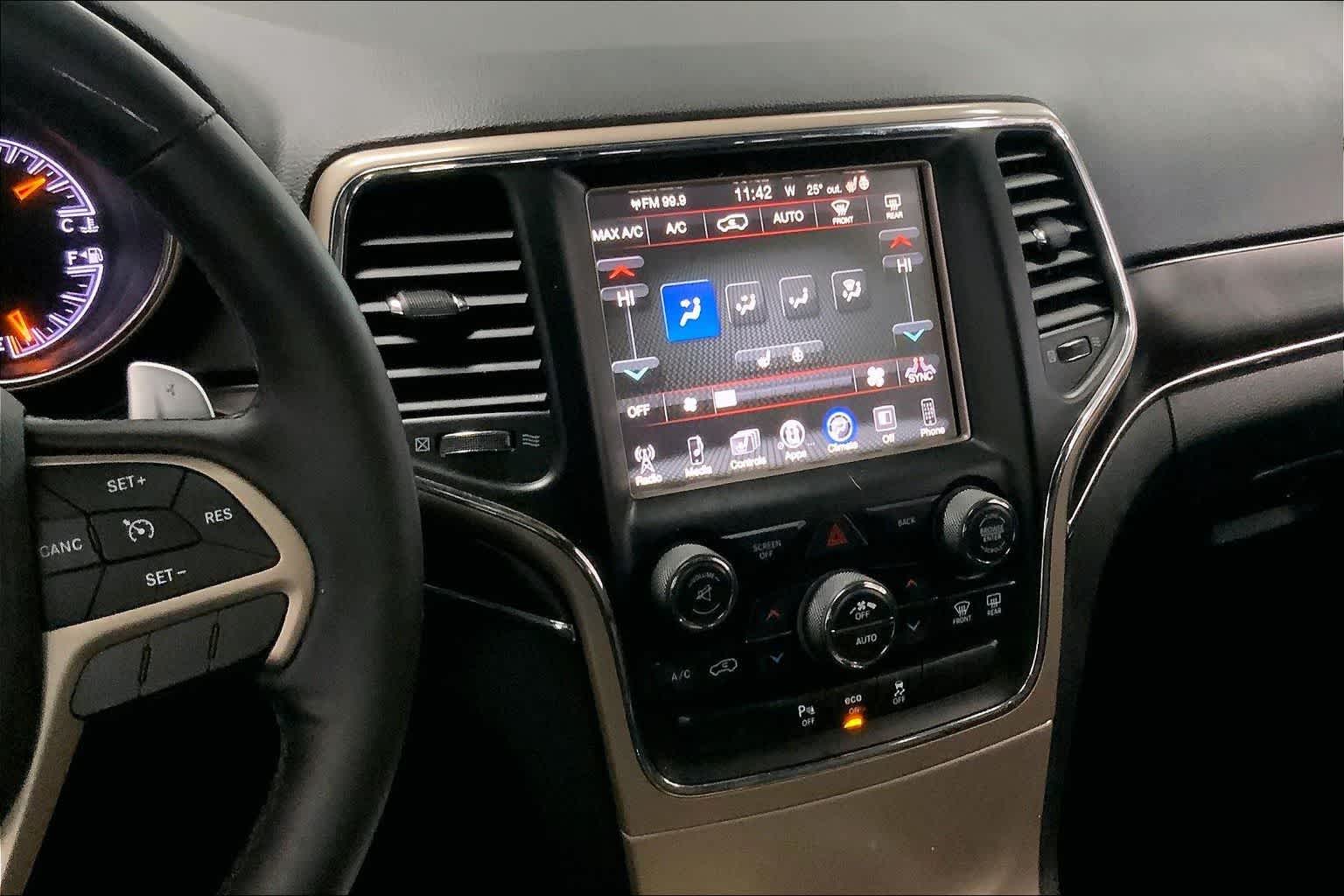 Thumbnail: 2014 Jeep Grand Cherokee - 13