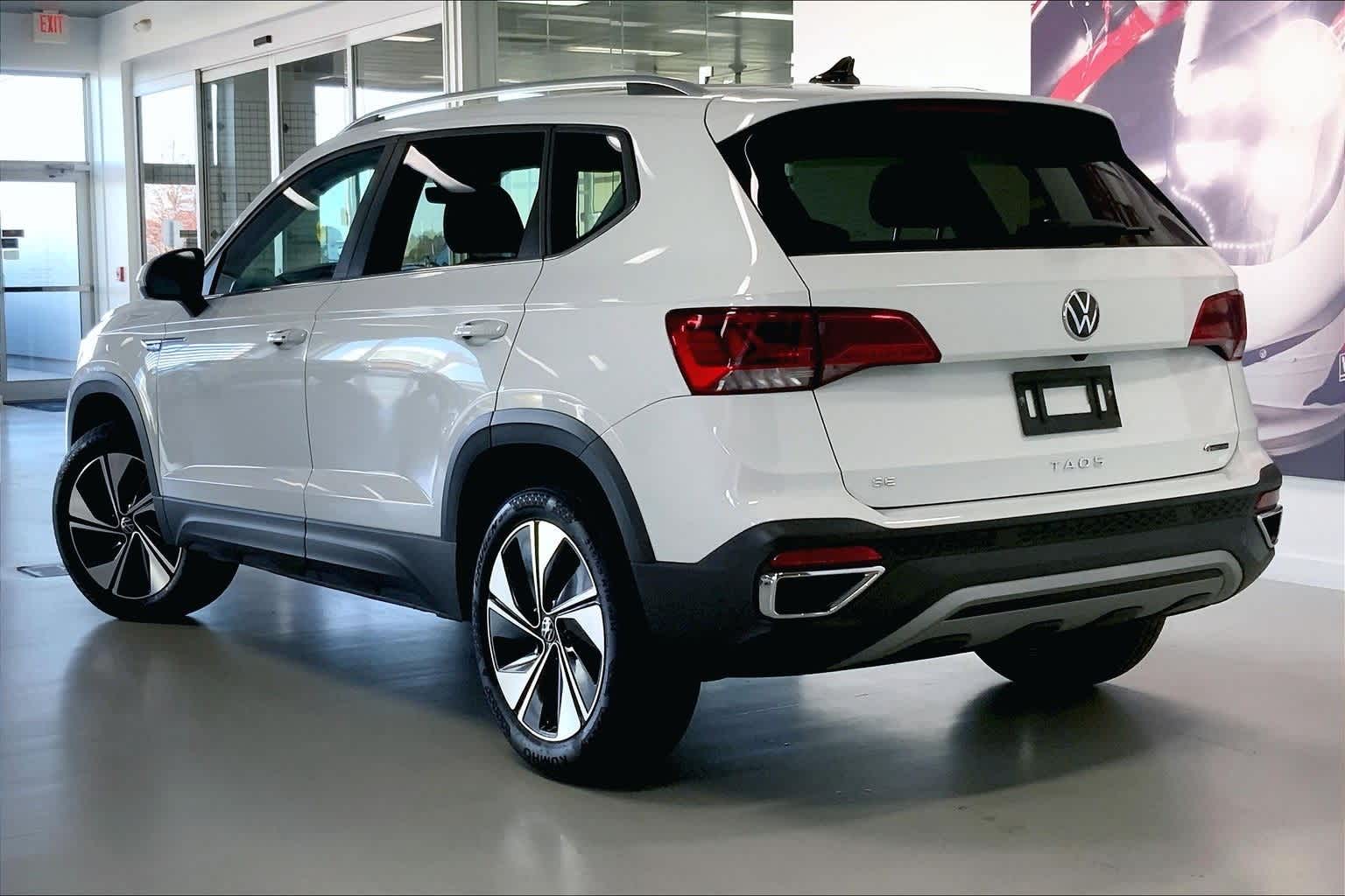Thumbnail: 2024 Volkswagen Taos - 4