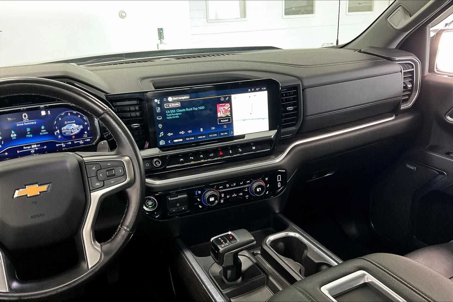 Thumbnail: 2022 Chevrolet Silverado 1500 - 13