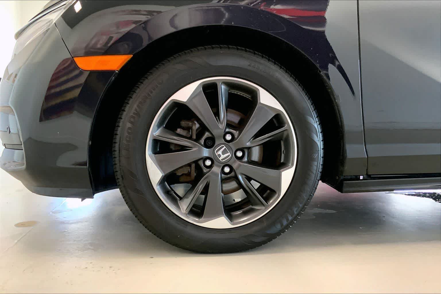 Thumbnail: 2023 Honda Odyssey - 7