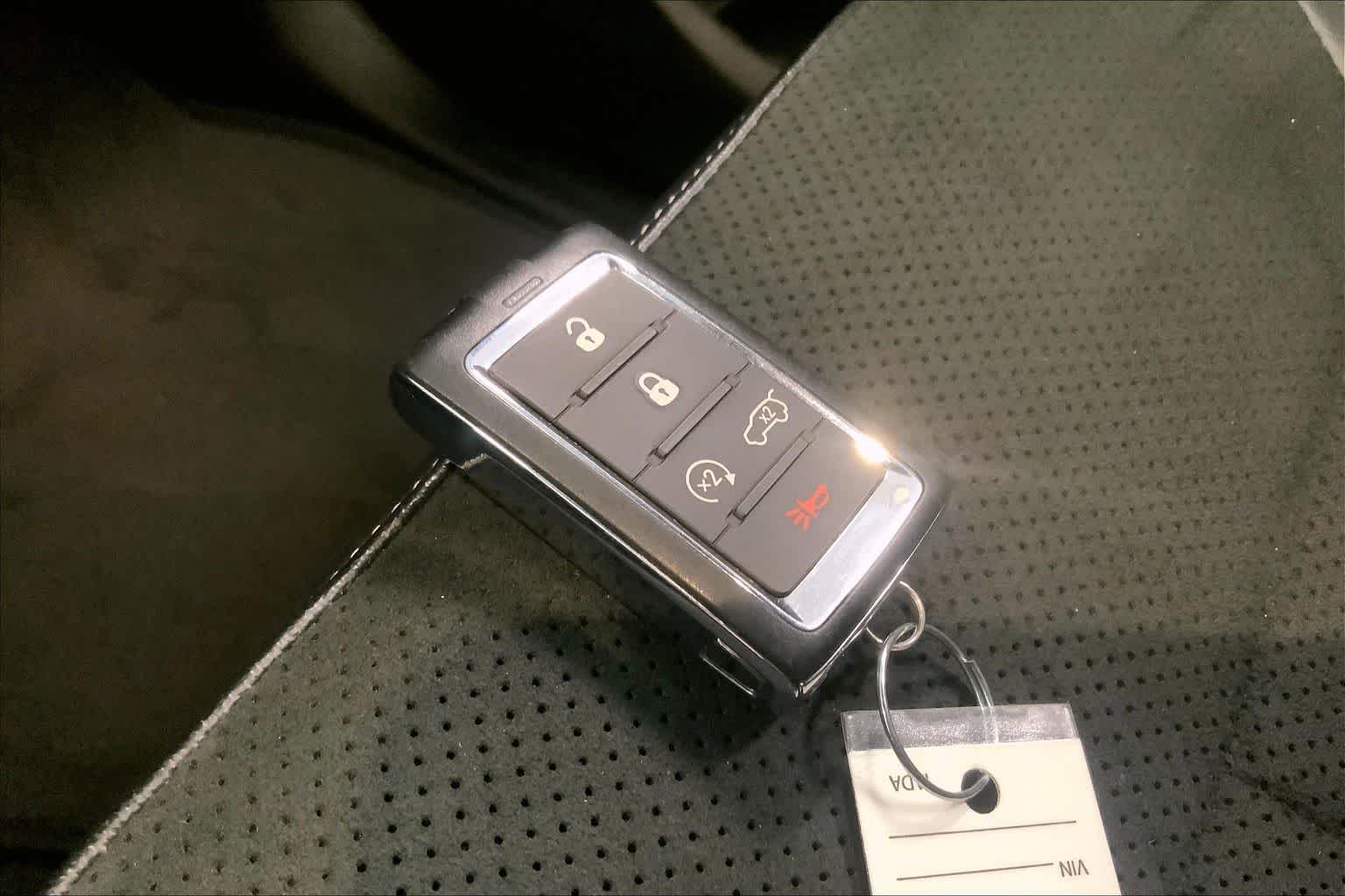 Thumbnail: 2023 Jeep Grand Cherokee - 17