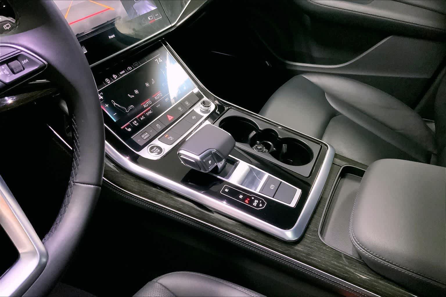 Thumbnail: 2023 Audi Q7 - 15