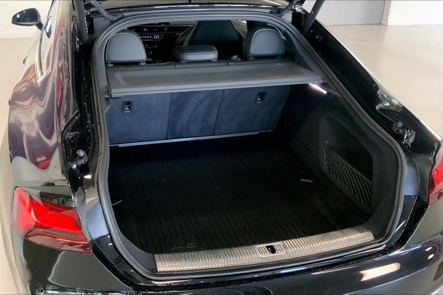 Thumbnail: 2023 Audi S5 - 17