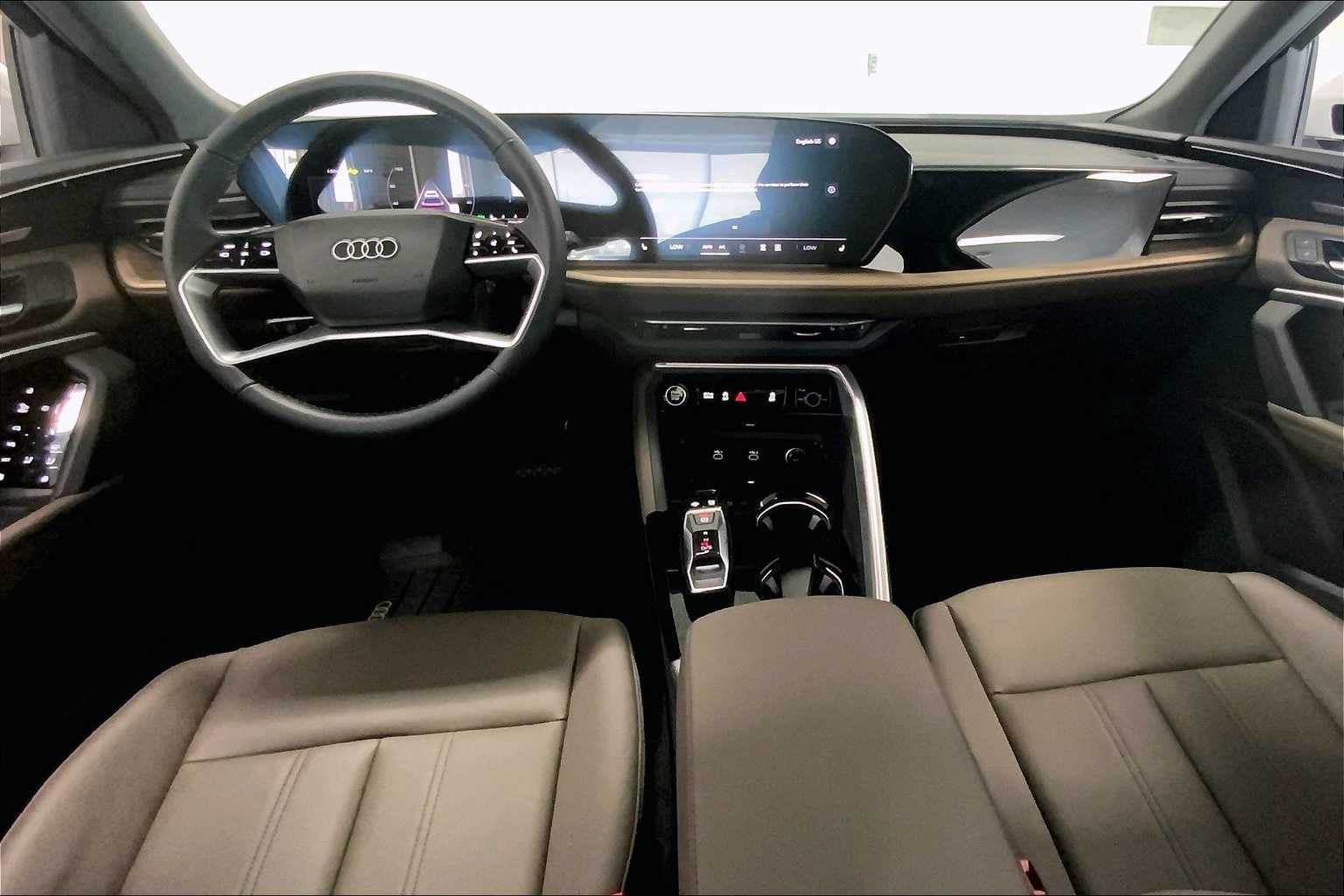 Thumbnail: 2025 Audi Q5 - 8