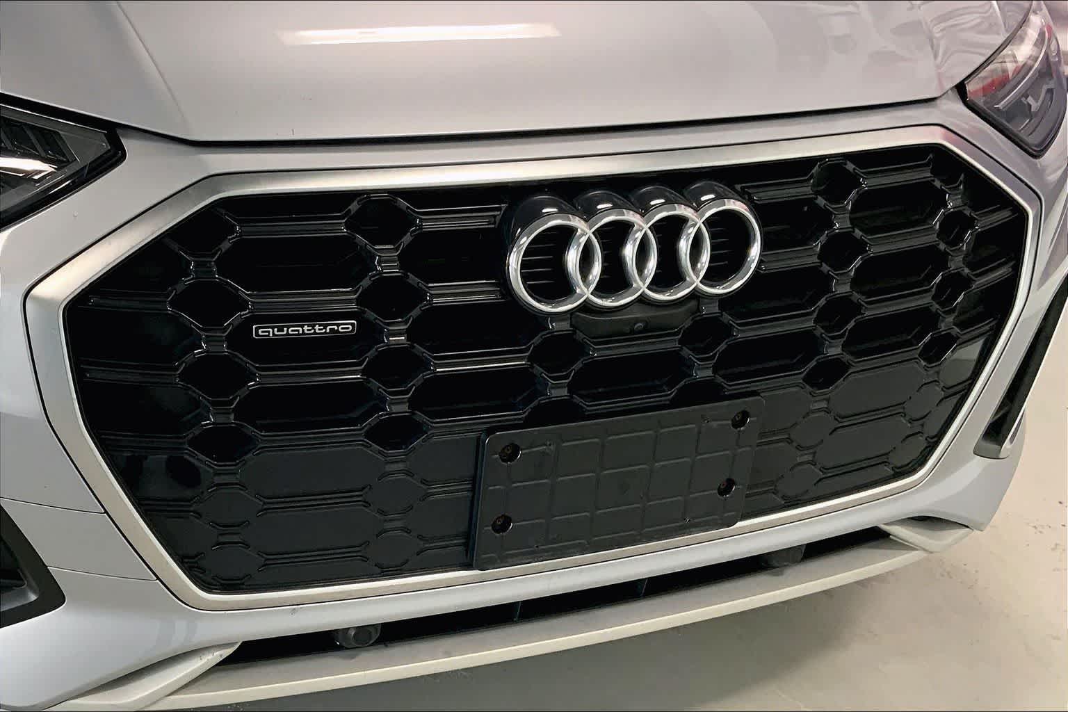 Thumbnail: 2022 Audi Q5 - 31