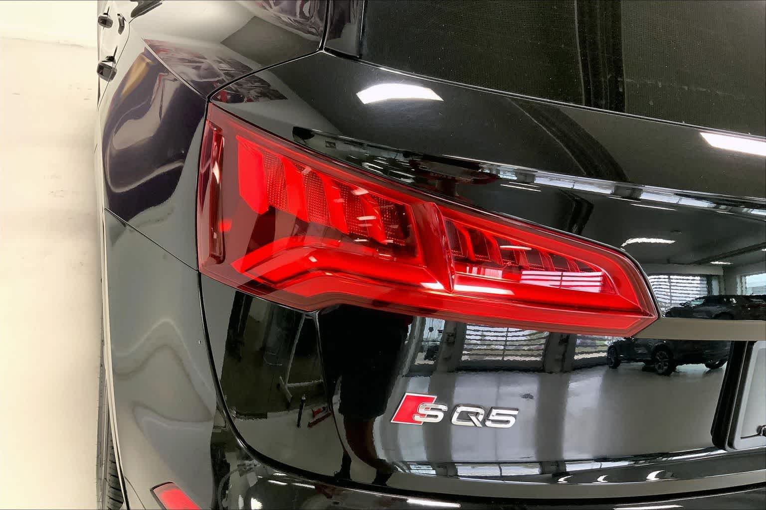 Thumbnail: 2018 Audi SQ5 - 29
