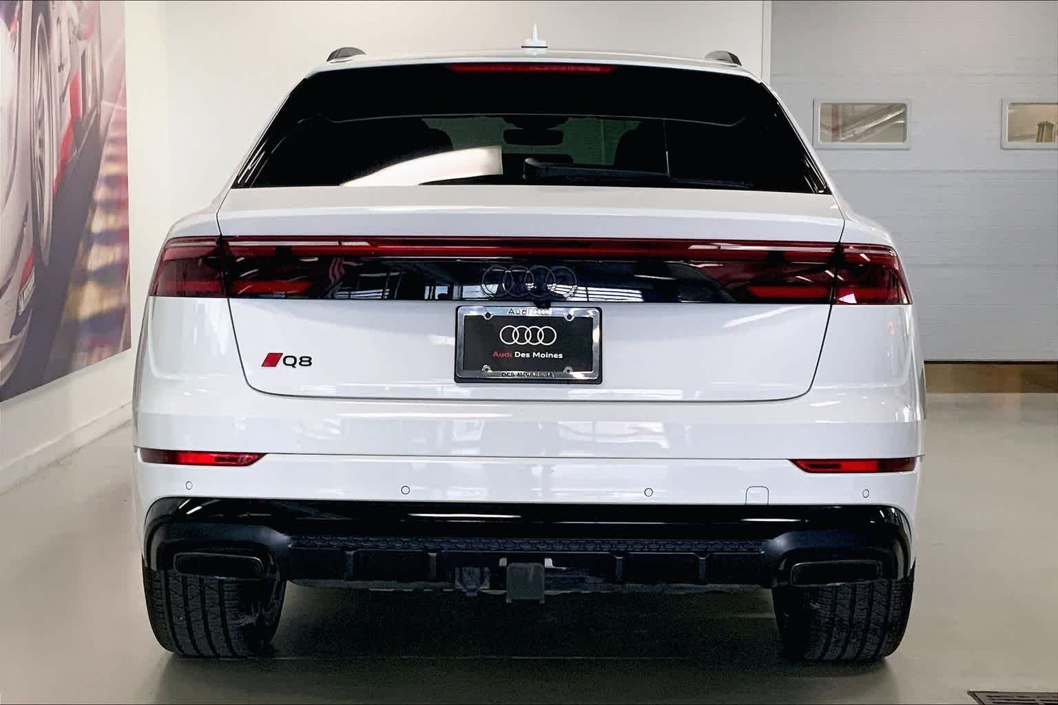 Thumbnail: 2025 Audi Q8 - 5