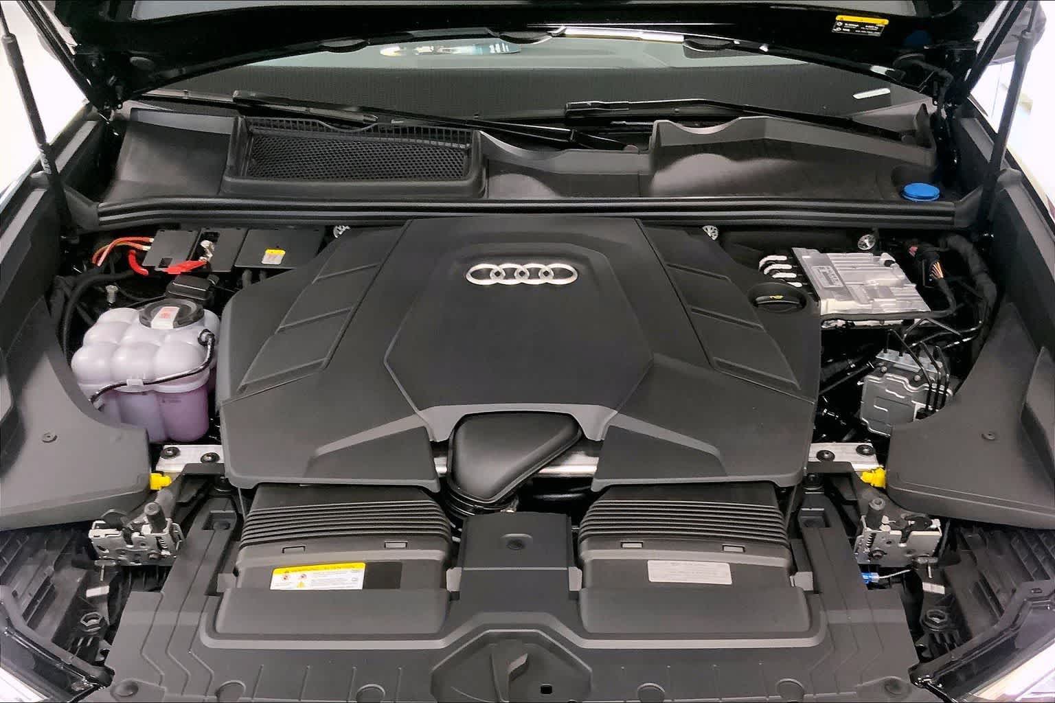 Thumbnail: 2026 Audi Q8 - 9