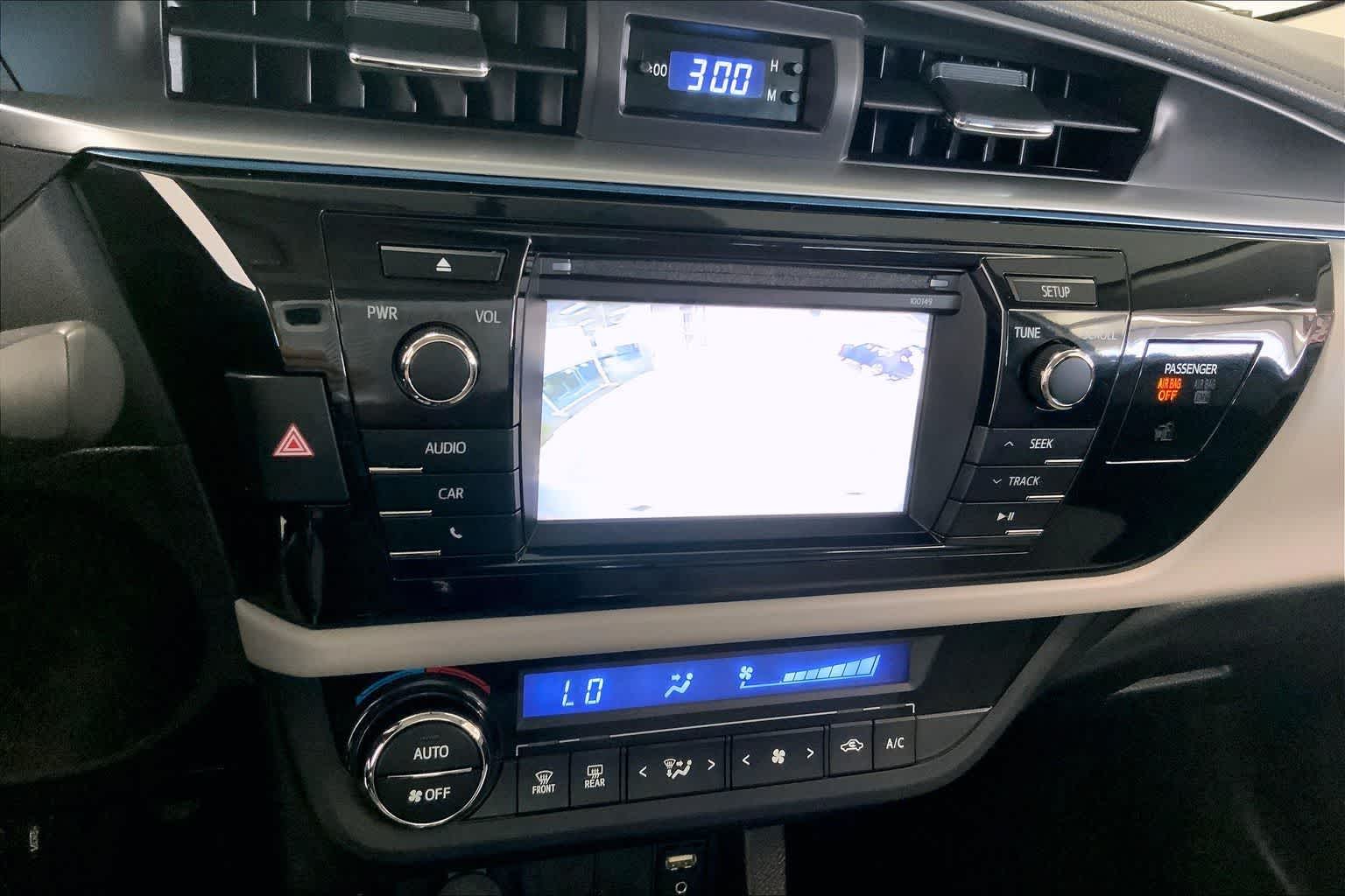 Thumbnail: 2015 Toyota Corolla - 20