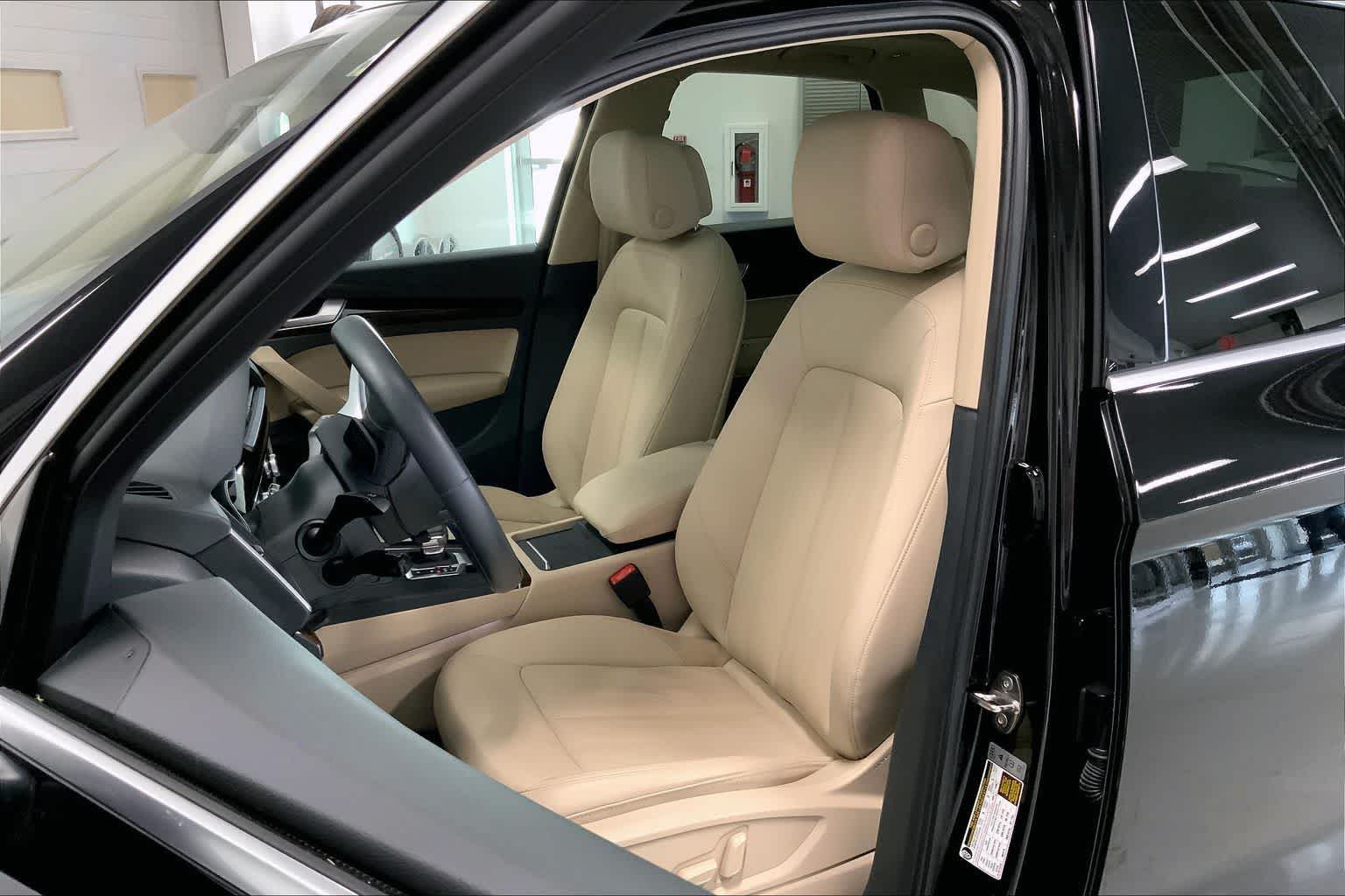 Thumbnail: 2020 Audi Q5 - 11