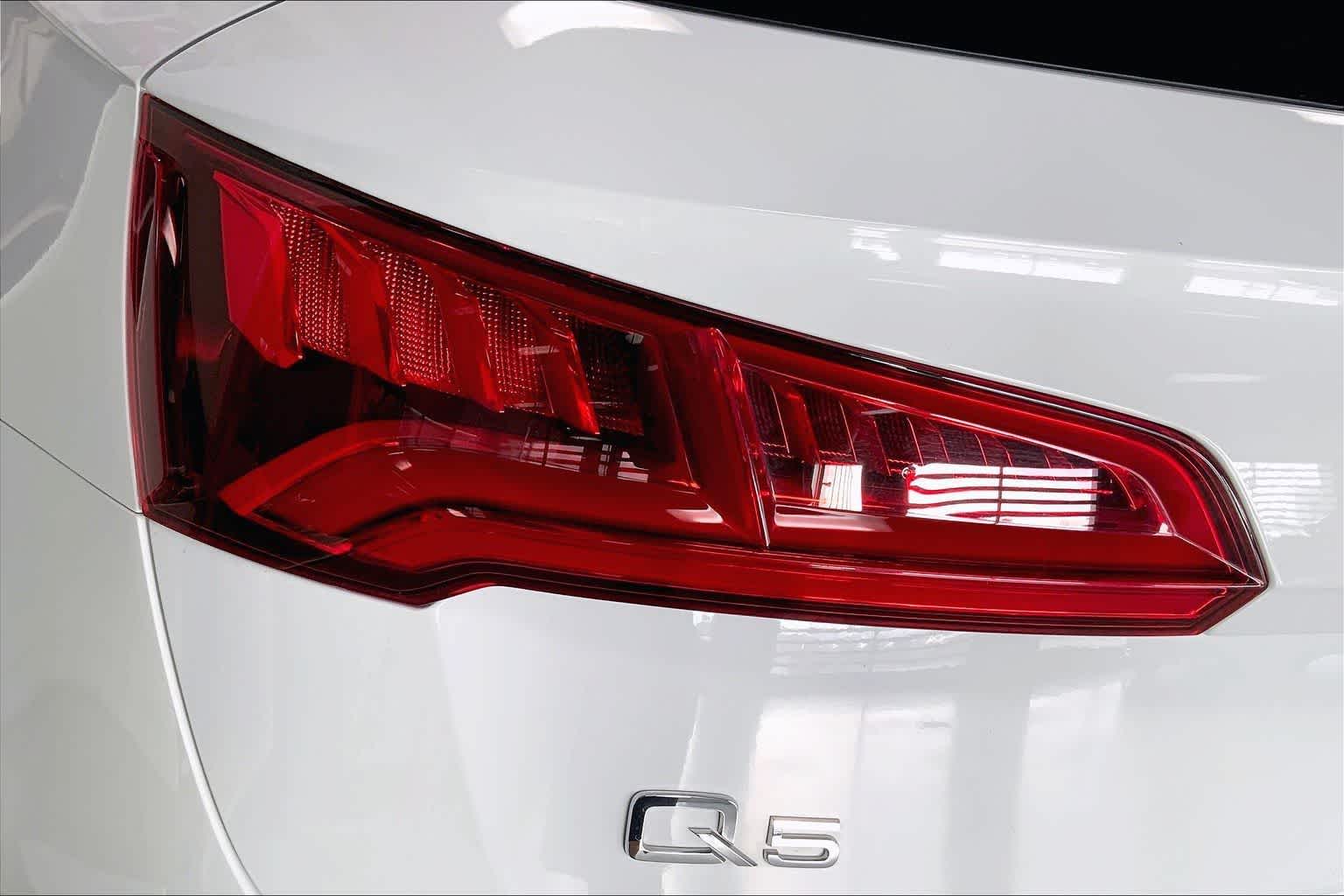 Thumbnail: 2019 Audi Q5 - 30