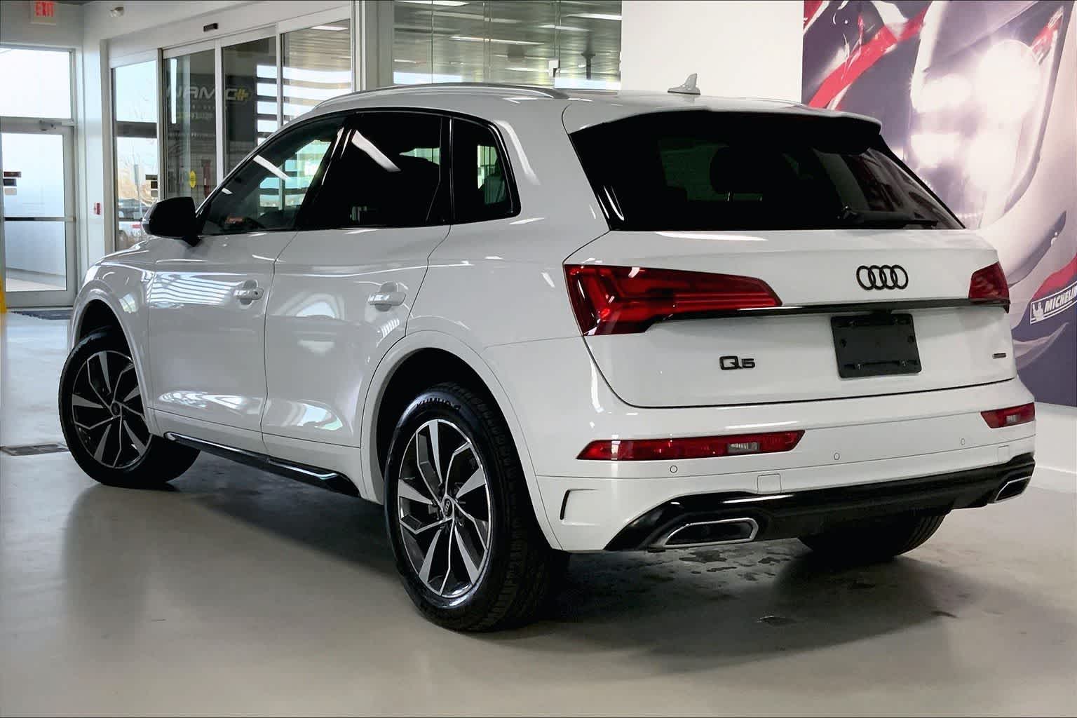 Thumbnail: 2023 Audi Q5 - 4