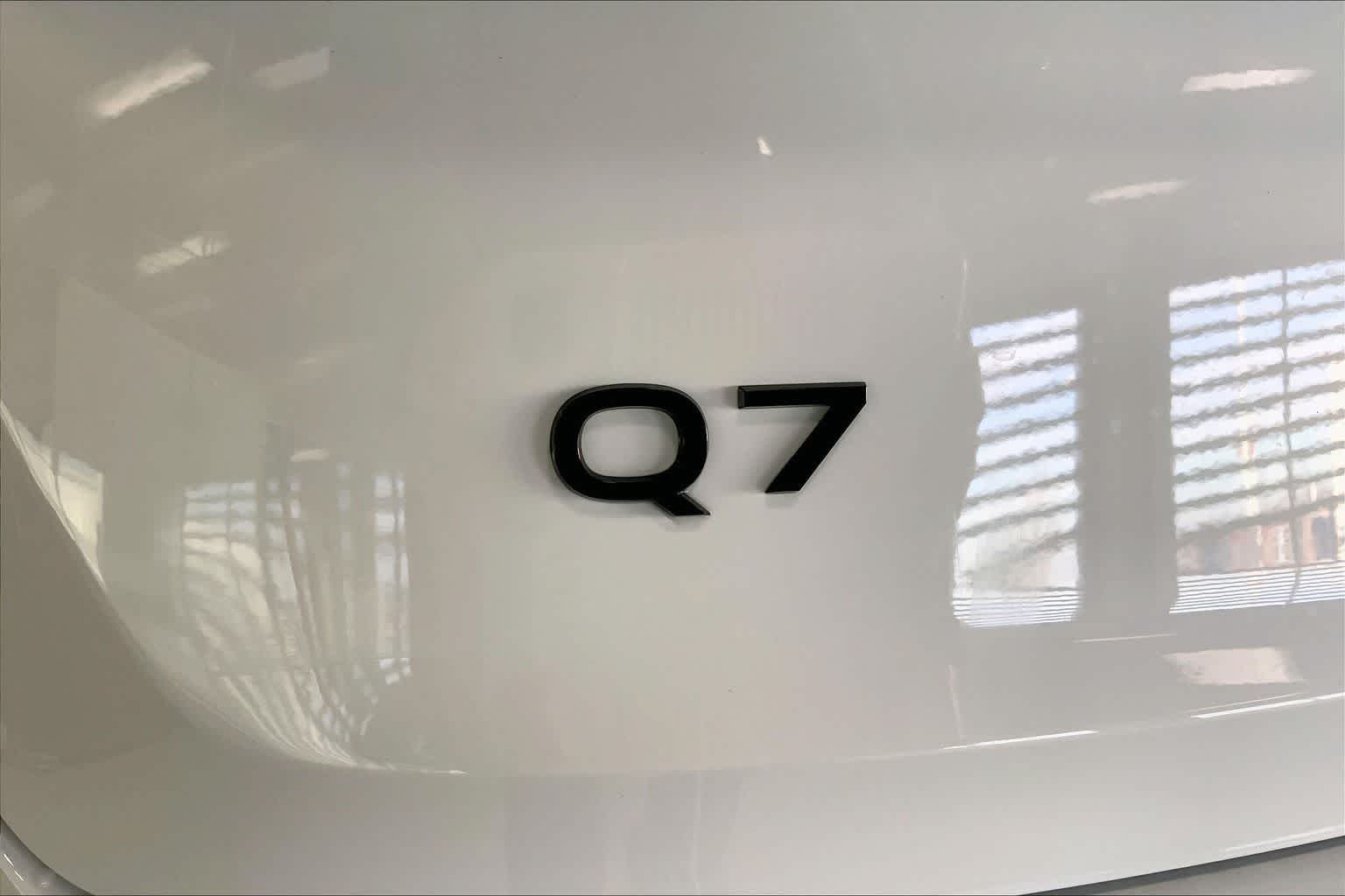 Thumbnail: 2026 Audi Q7 - 7
