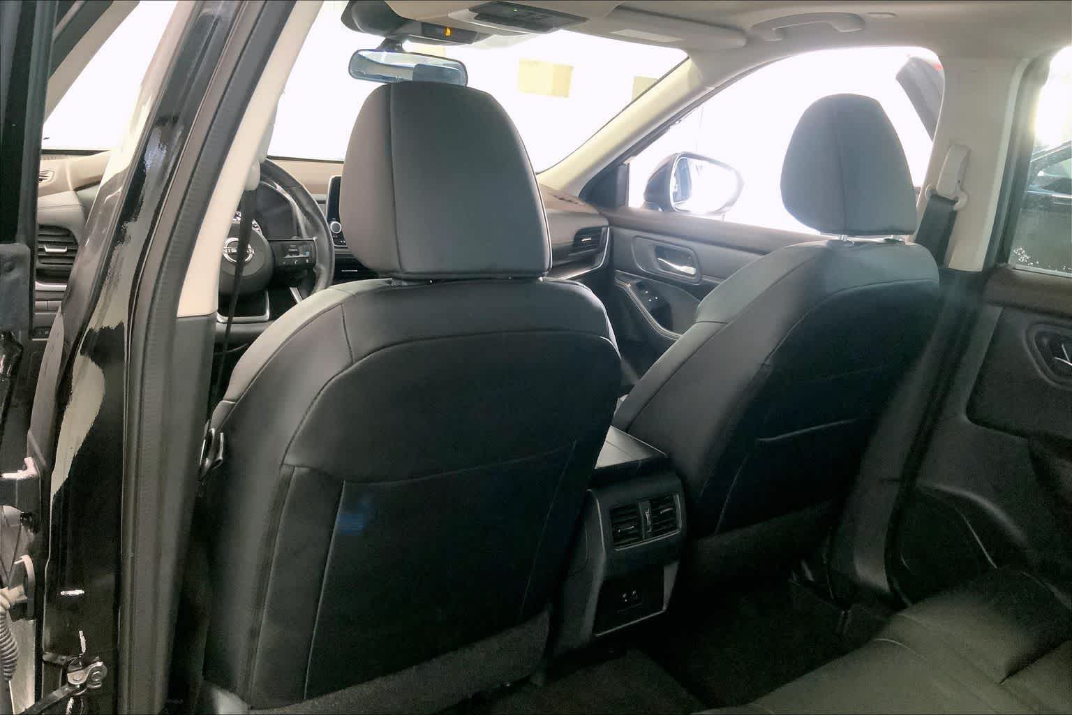 Thumbnail: 2023 Nissan Rogue - 10