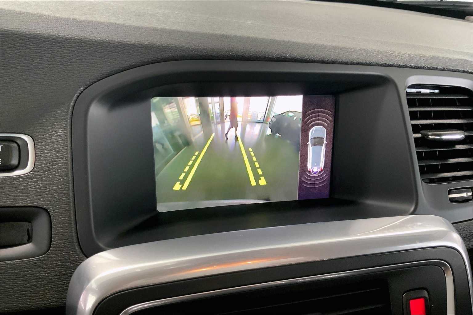 Thumbnail: 2018 Volvo S60 - 24