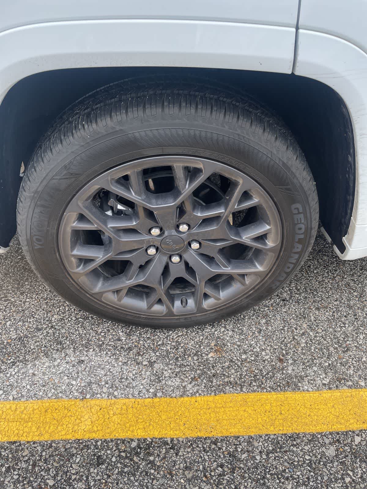 Thumbnail: 2023 Jeep Grand Cherokee - 8