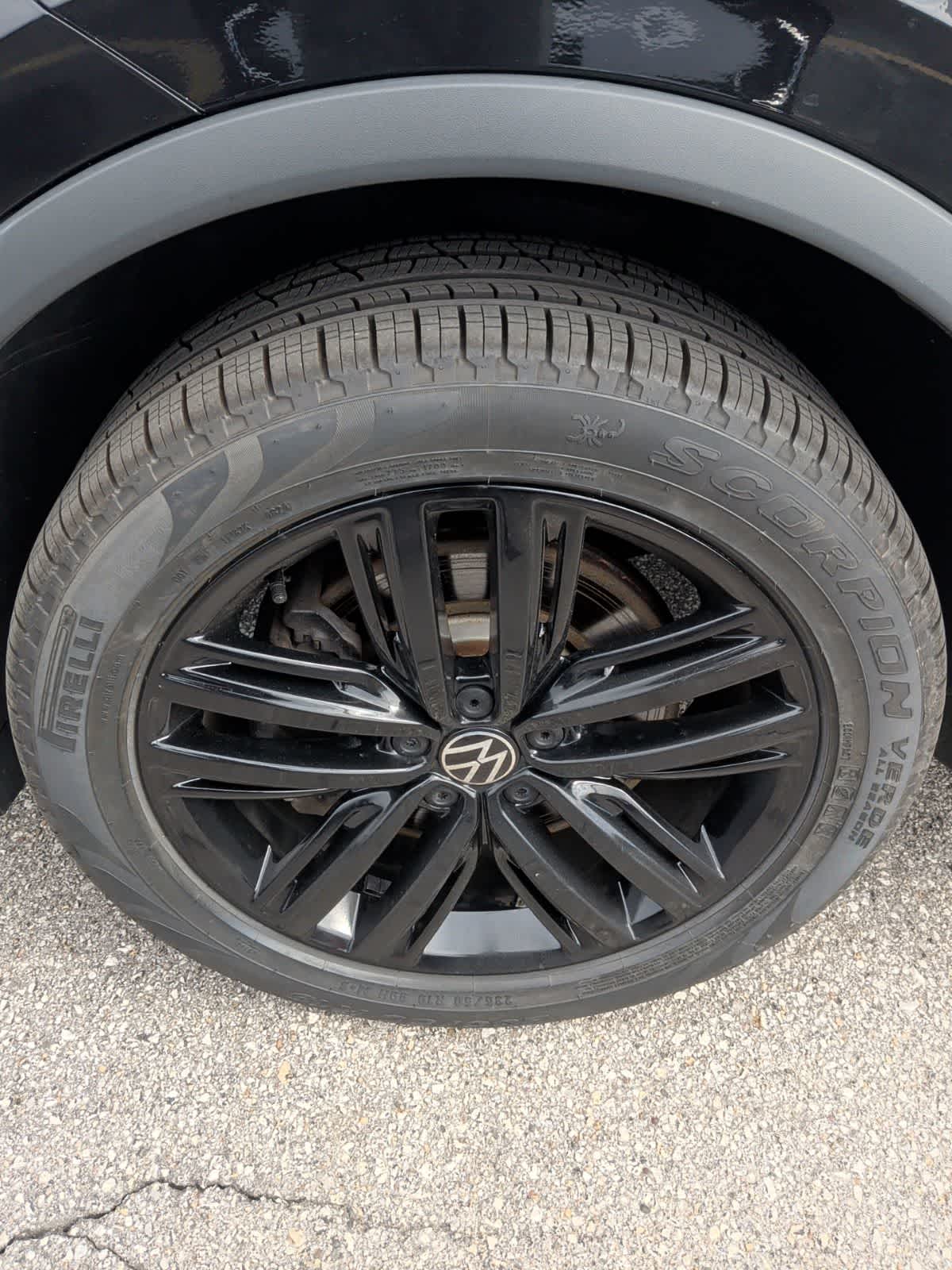 Thumbnail: 2022 Volkswagen Tiguan - 12