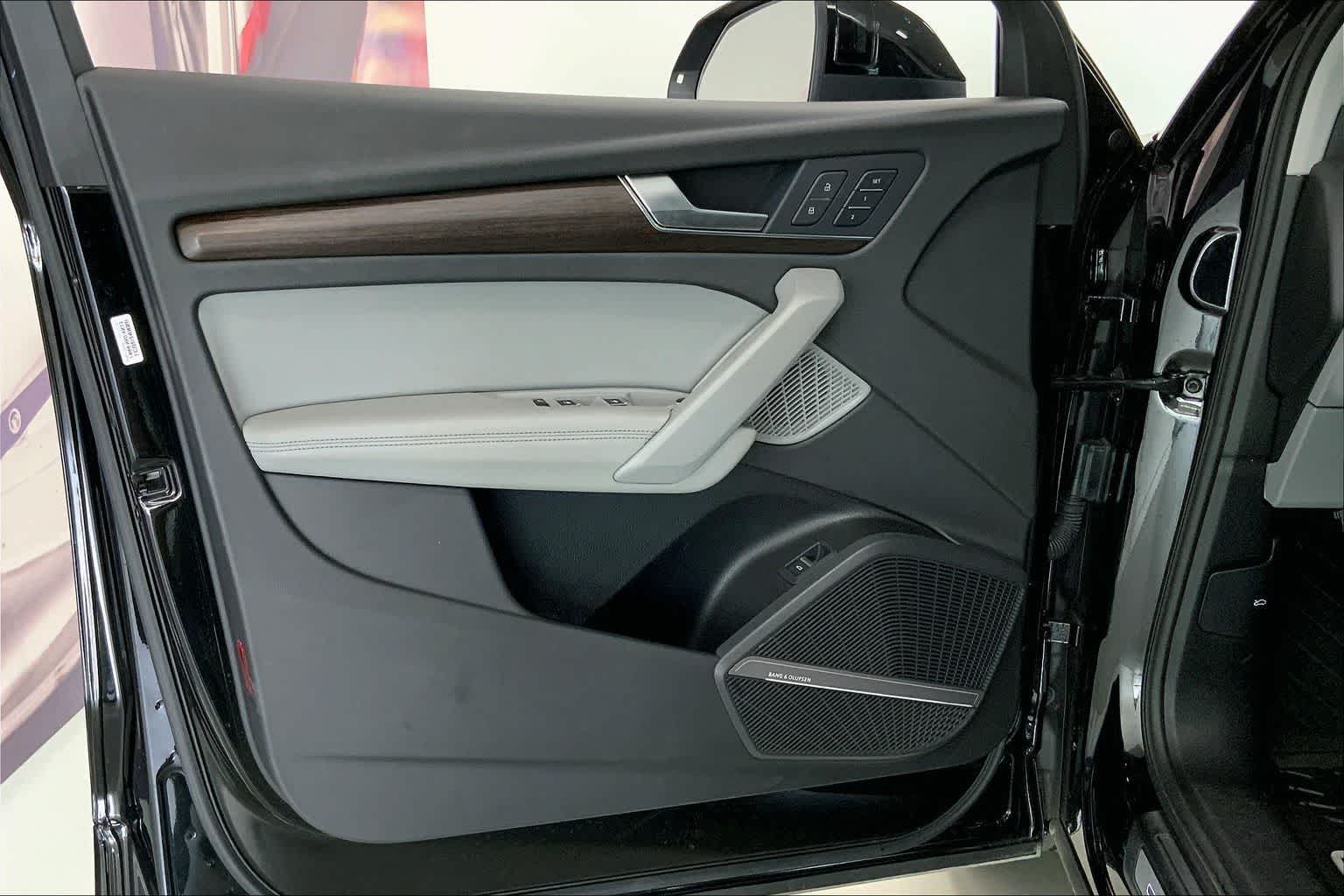 Thumbnail: 2022 Audi Q5 - 23