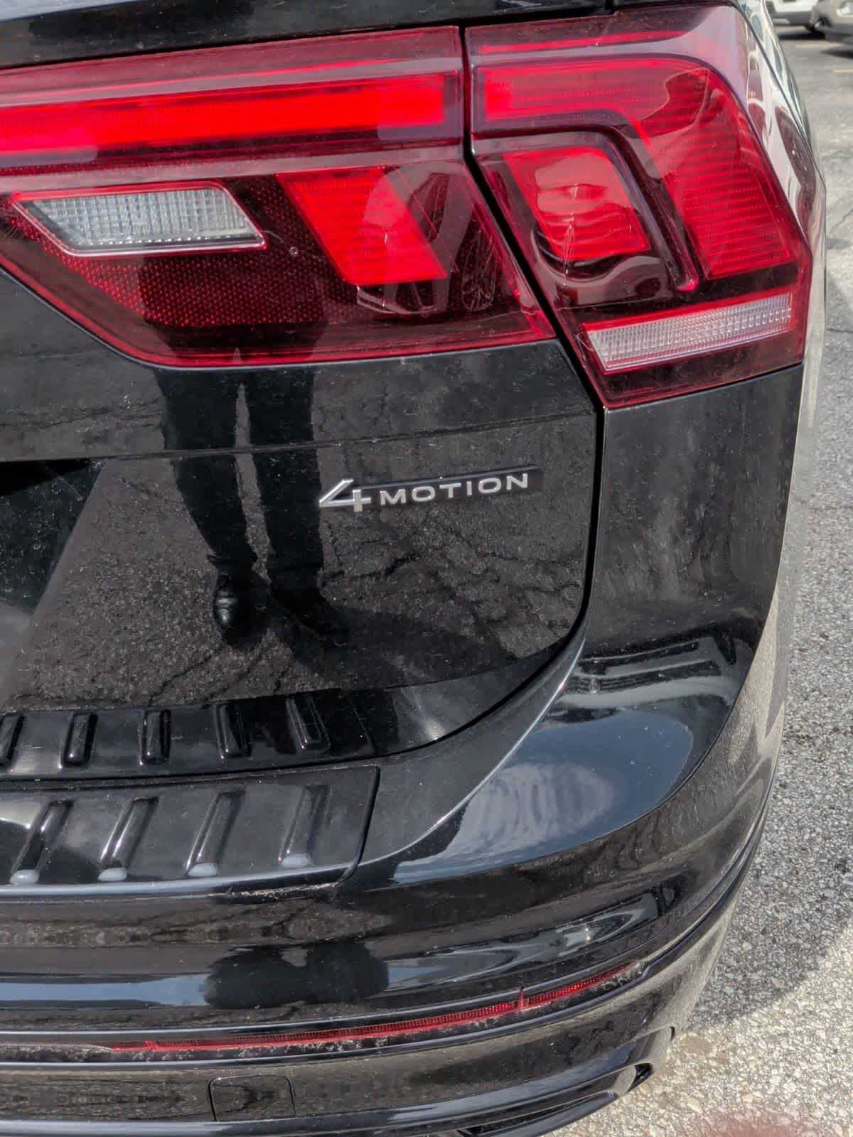 Thumbnail: 2022 Volkswagen Tiguan - 6