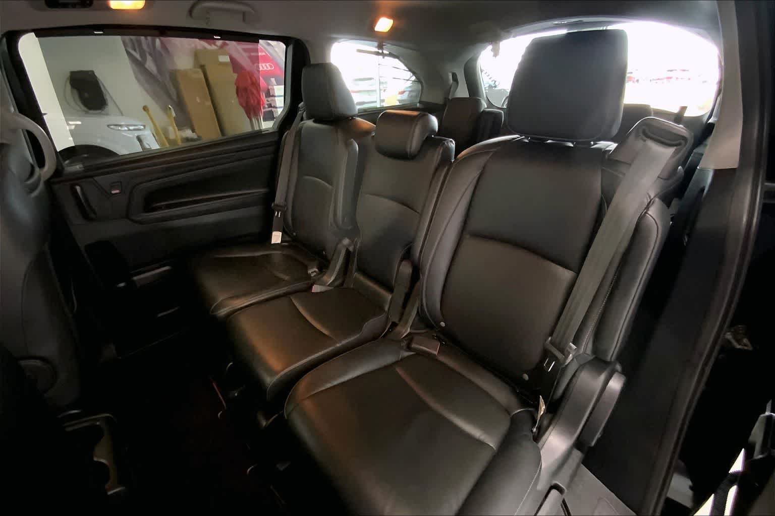 Thumbnail: 2023 Honda Odyssey - 25