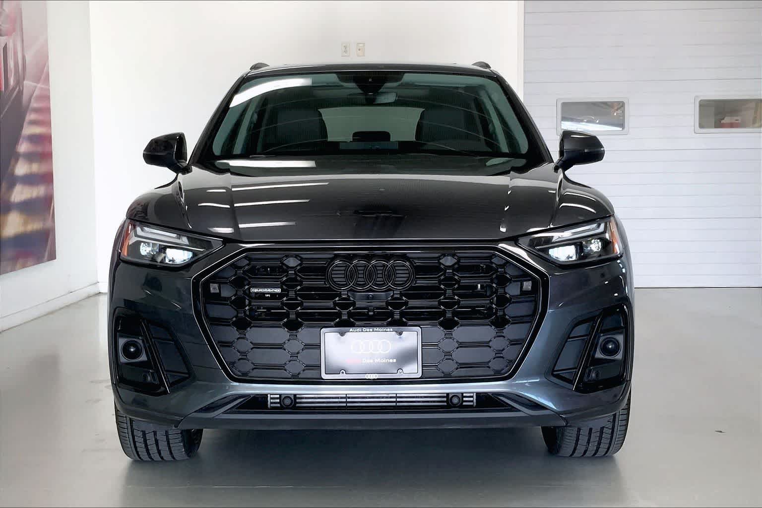 Thumbnail: 2023 Audi Q5 - 6