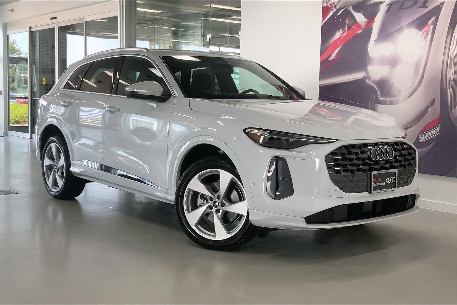 Thumbnail: 2025 Audi Q5 - 18