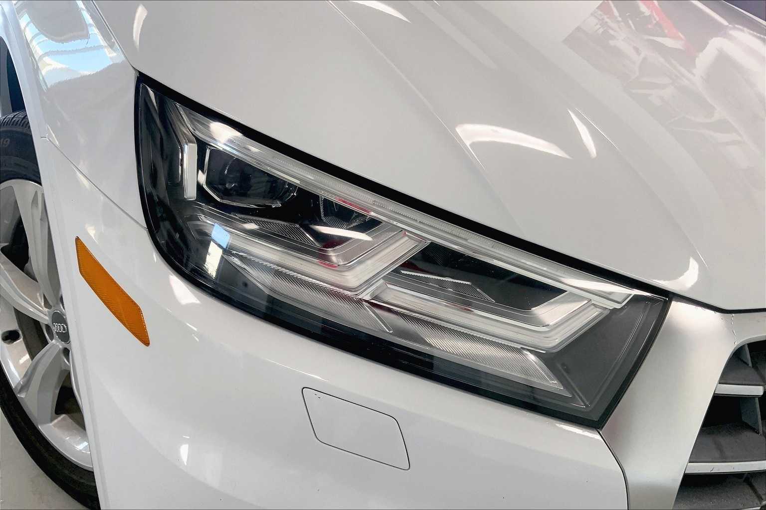 Thumbnail: 2020 Audi Q5 - 29