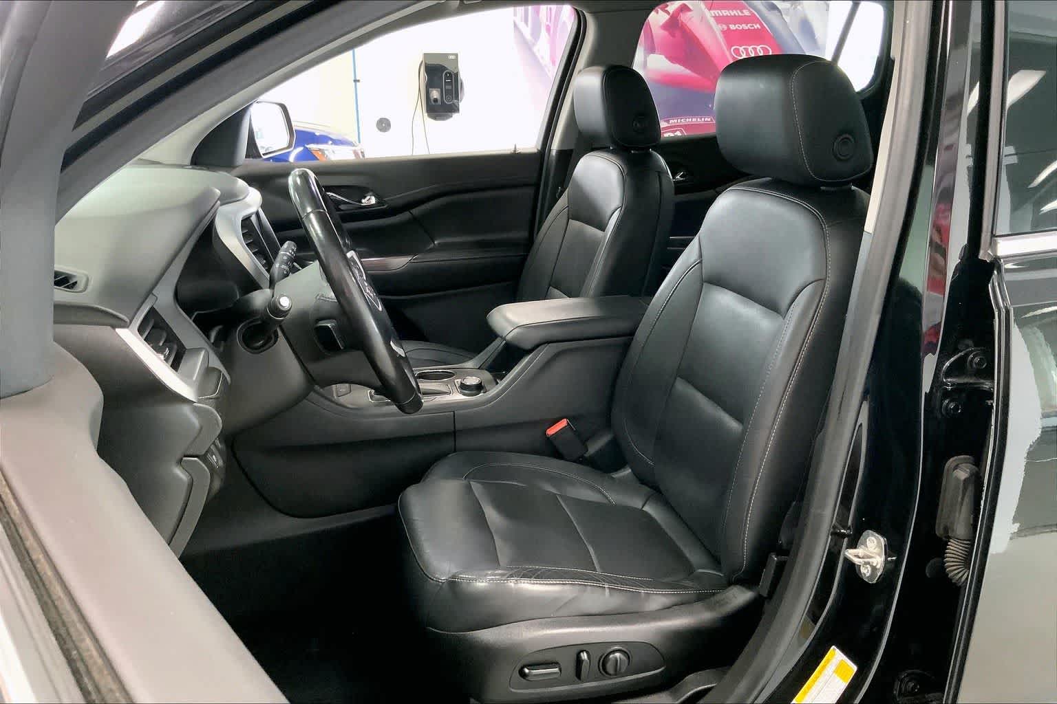 Thumbnail: 2019 GMC Acadia - 10