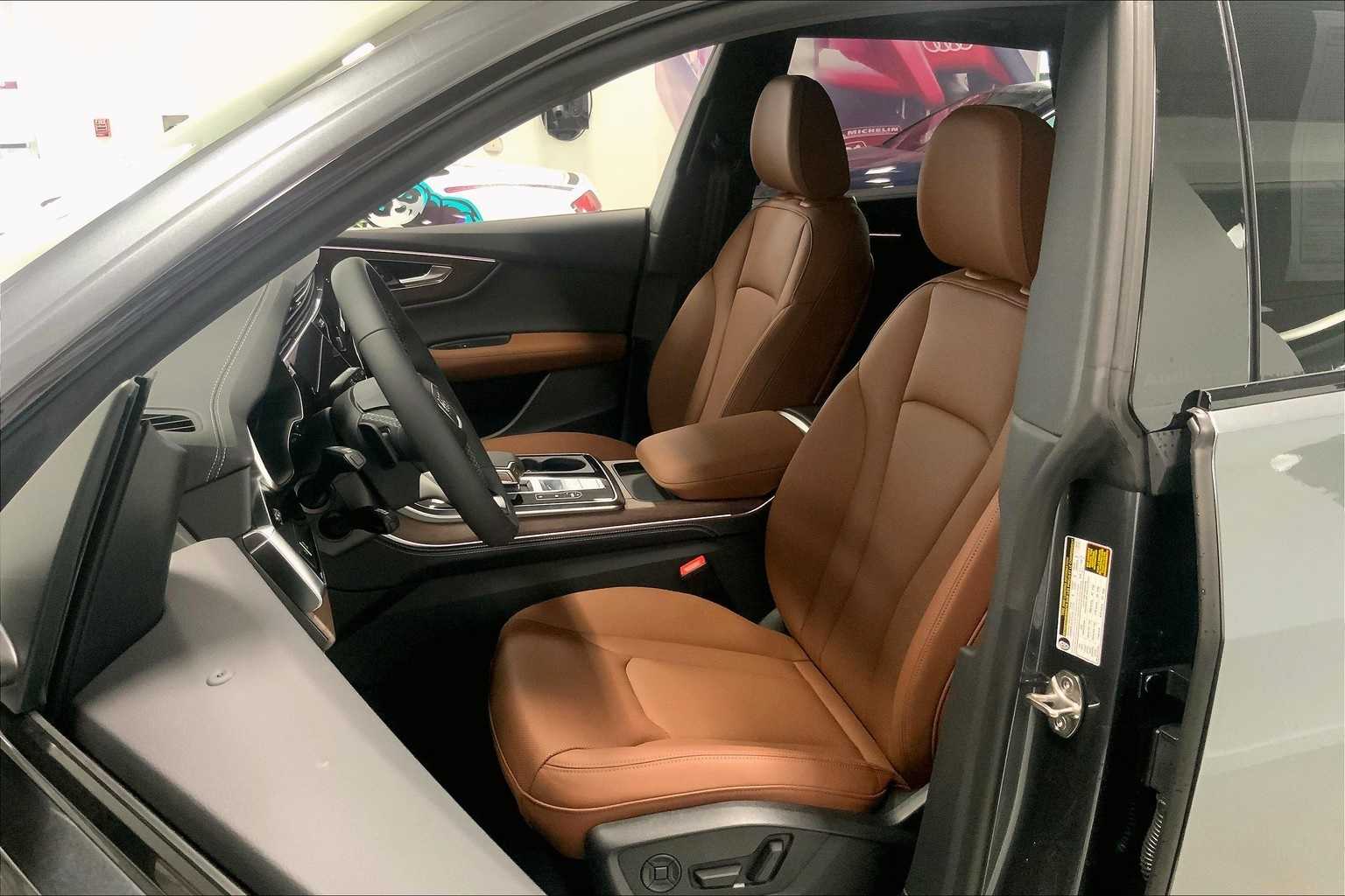 Thumbnail: 2026 Audi Q8 - 11