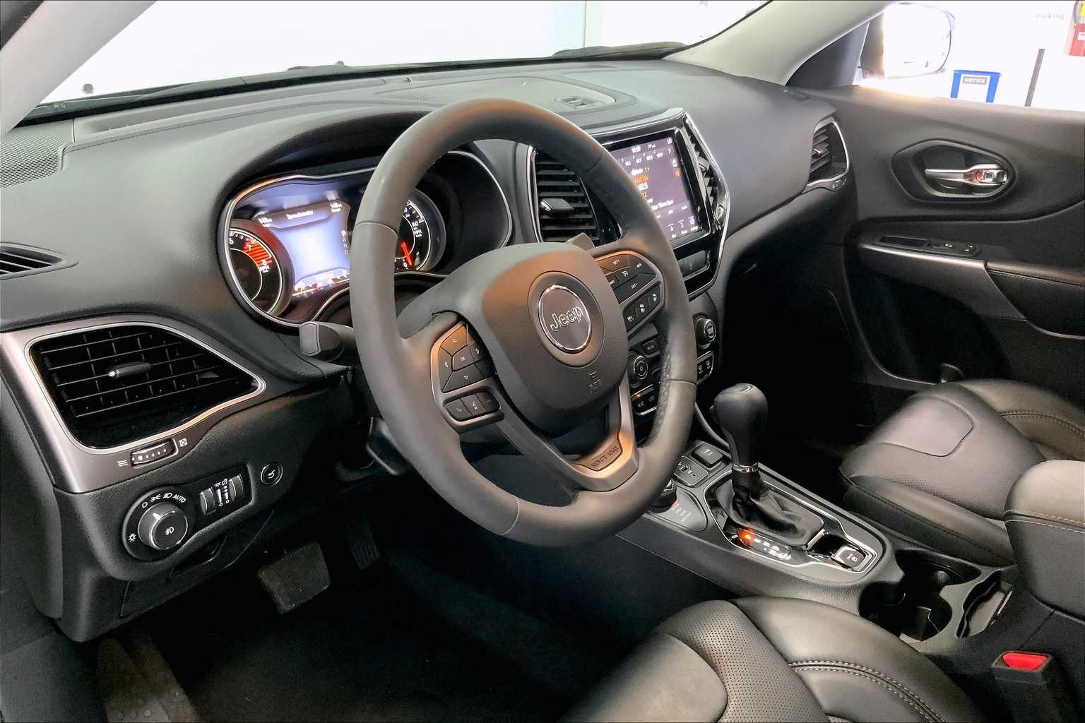 Thumbnail: 2022 Jeep Cherokee - 2
