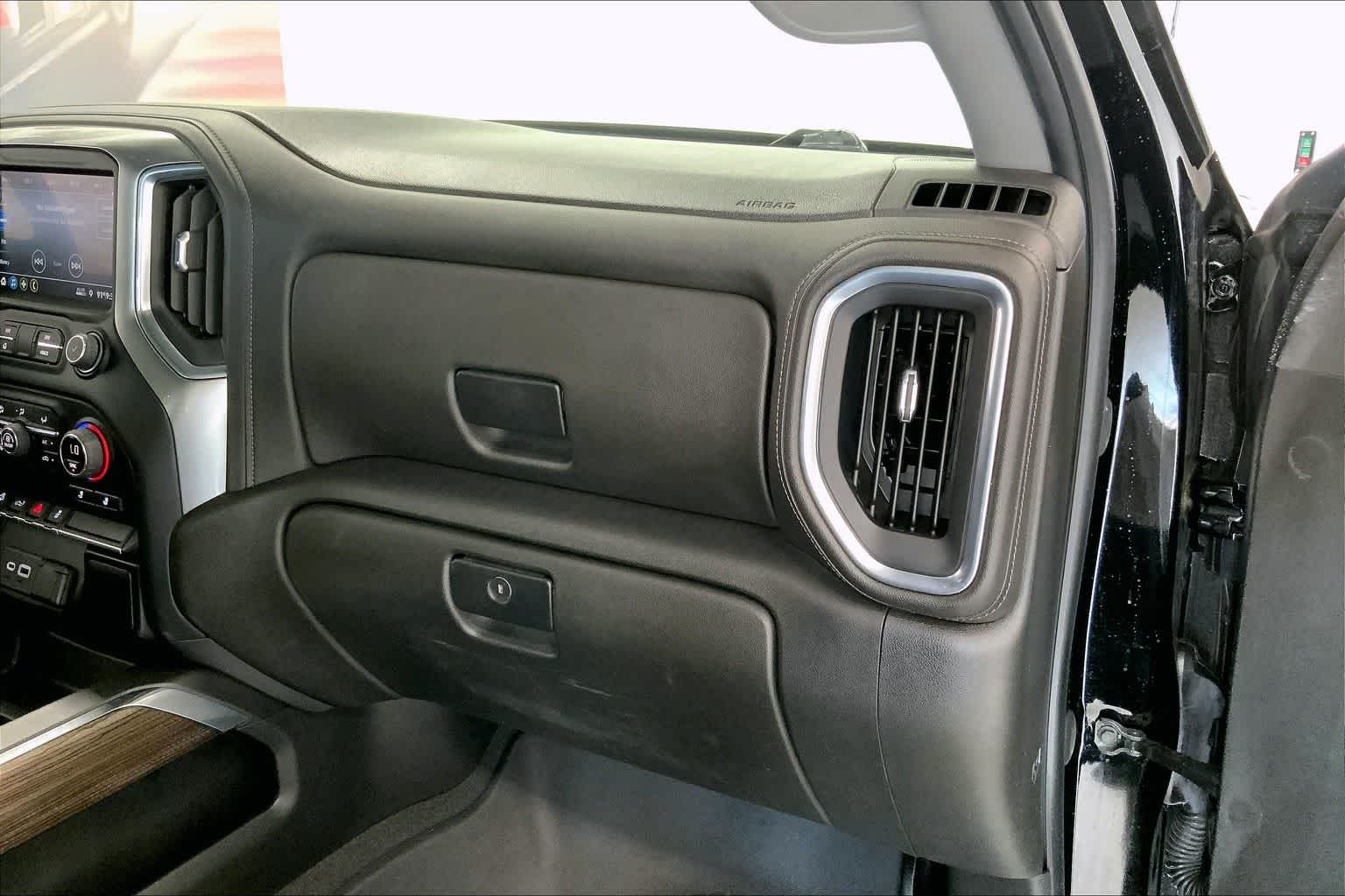 Thumbnail: 2022 Chevrolet Silverado 1500 - 22