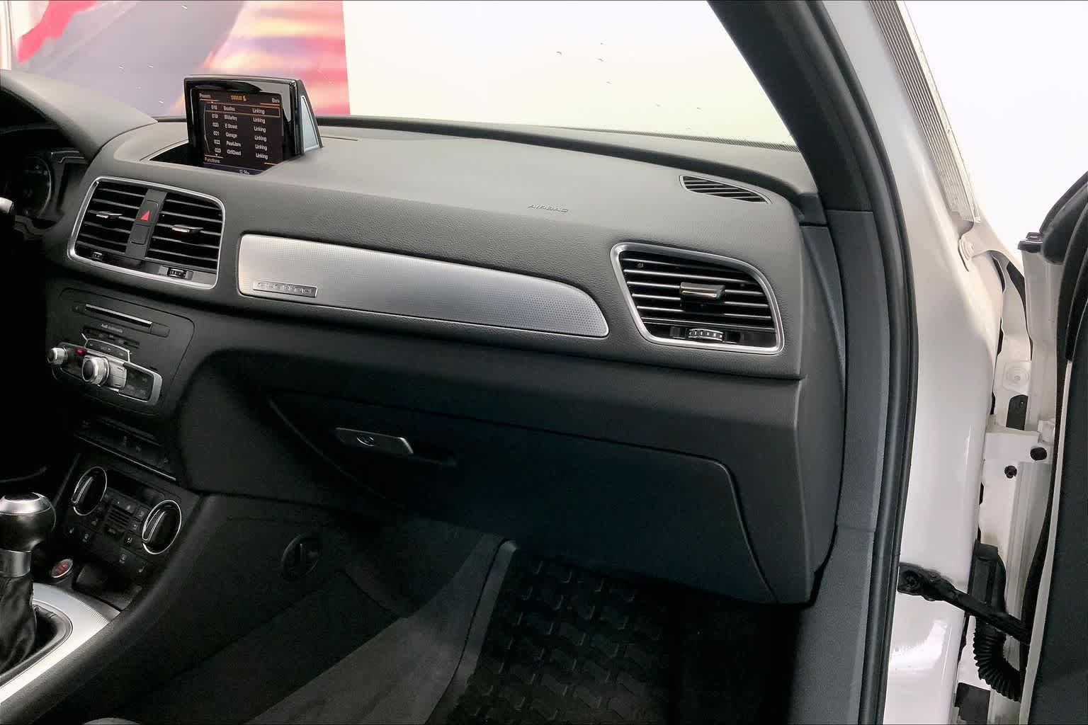 Thumbnail: 2018 Audi Q3 - 19