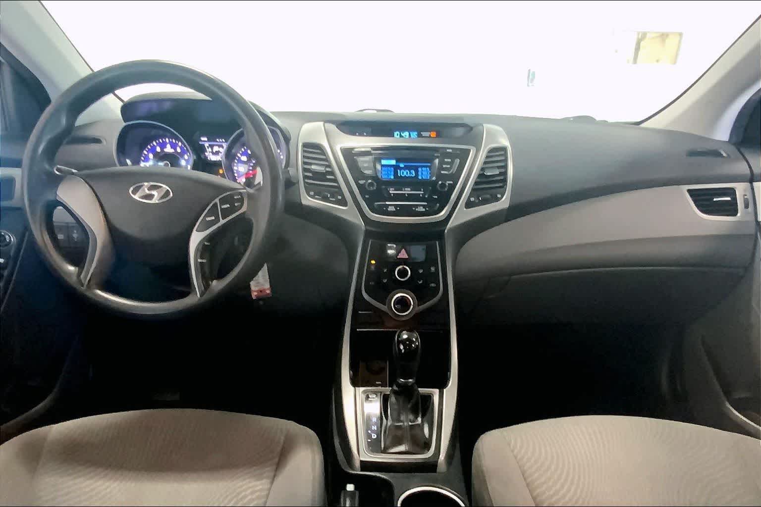 Thumbnail: 2016 Hyundai Elantra - 9