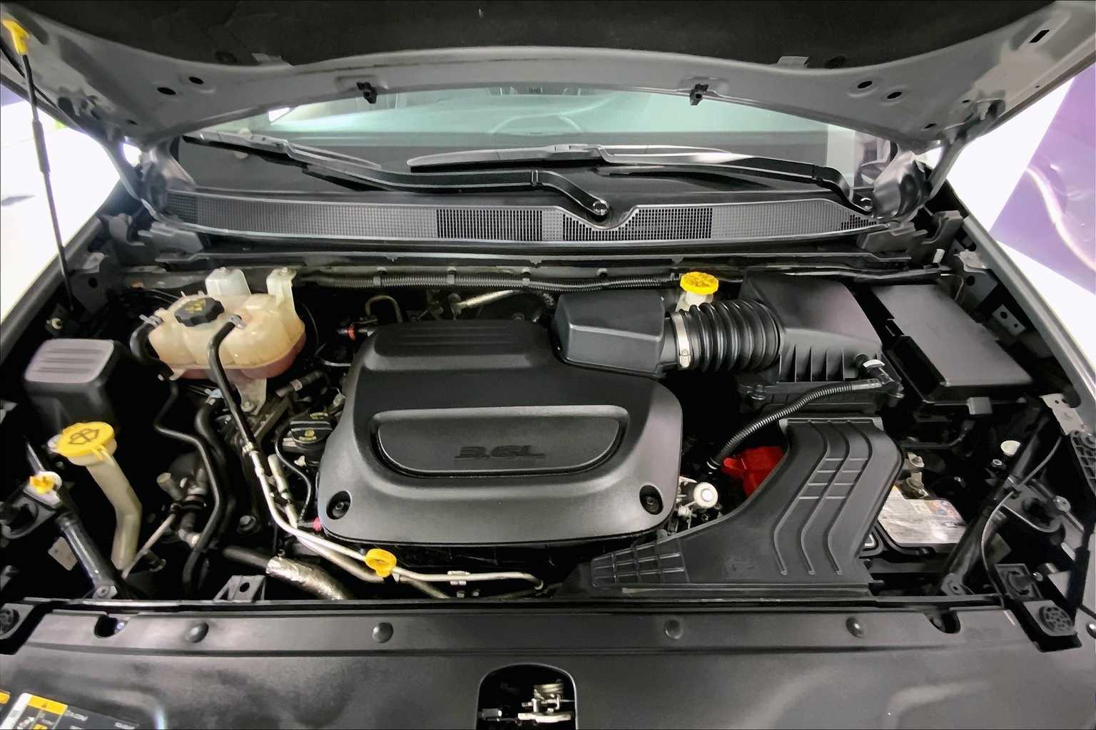 2023 Chrysler Pacifica Limited 9