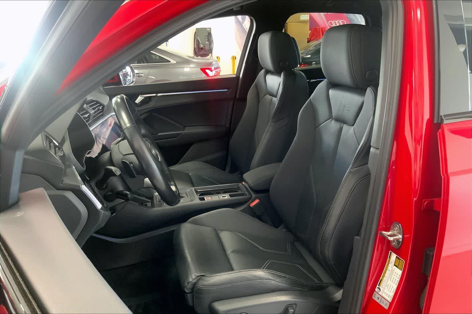 Thumbnail: 2023 Audi Q3 - 9