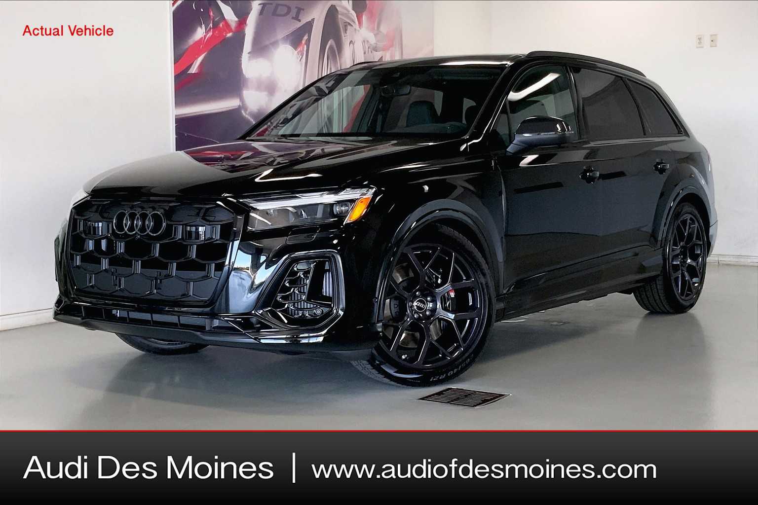 2025 Audi SQ7 Premium Plus -
                Johnston, IA