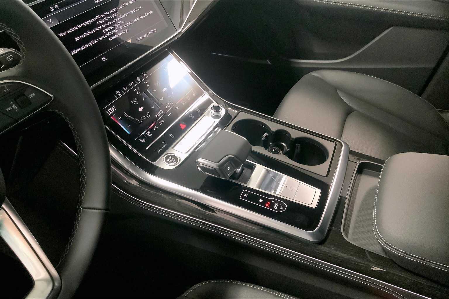 Thumbnail: 2026 Audi Q7 - 17