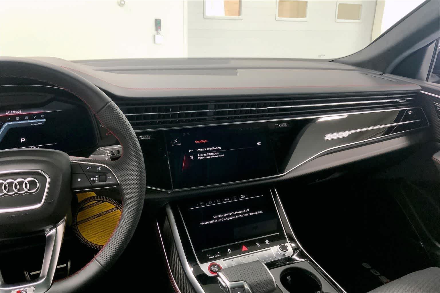 Thumbnail: 2026 Audi SQ8 - 15