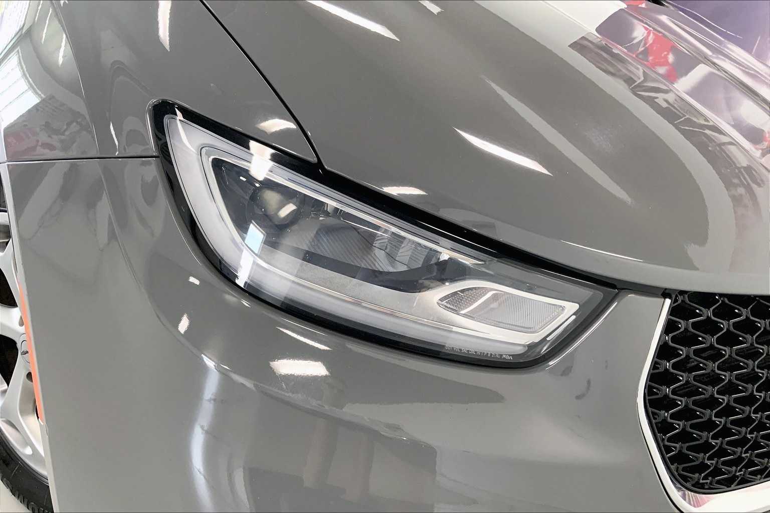 2023 Chrysler Pacifica Limited 30