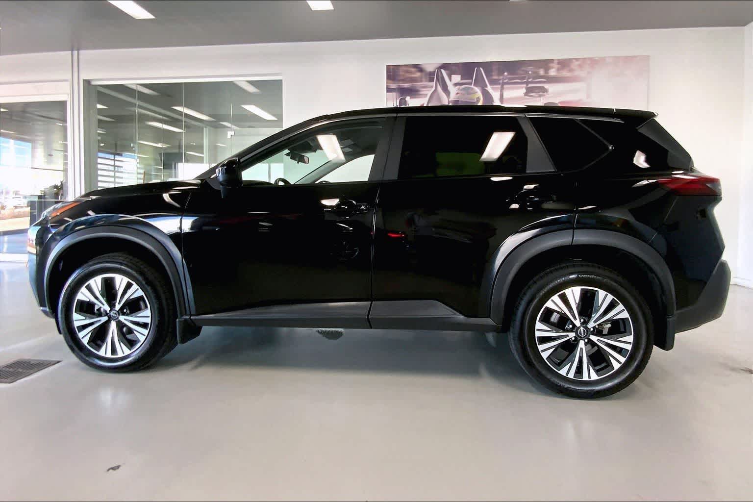 Thumbnail: 2023 Nissan Rogue - 3