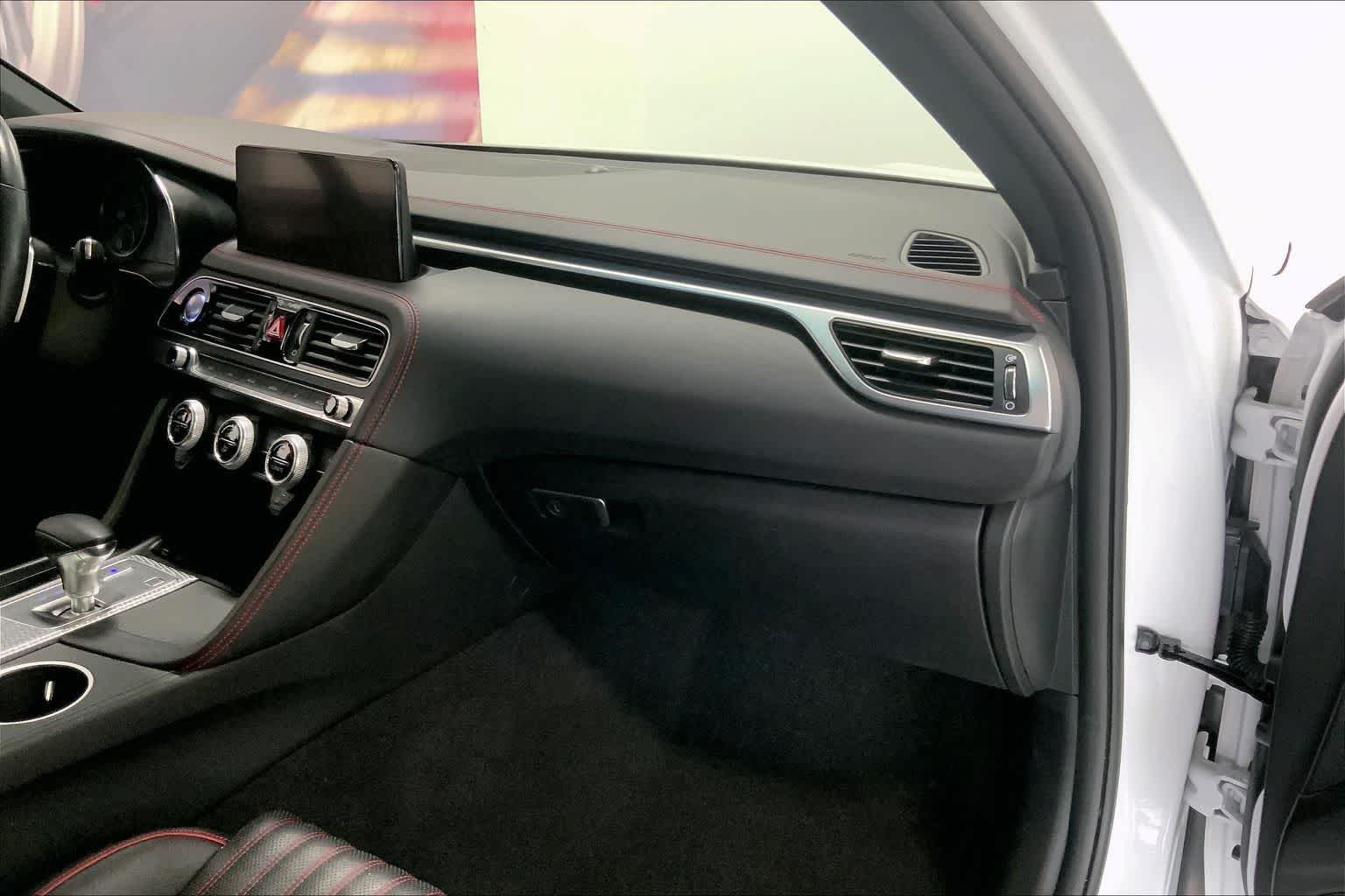 Thumbnail: 2023 Genesis G70 - 21