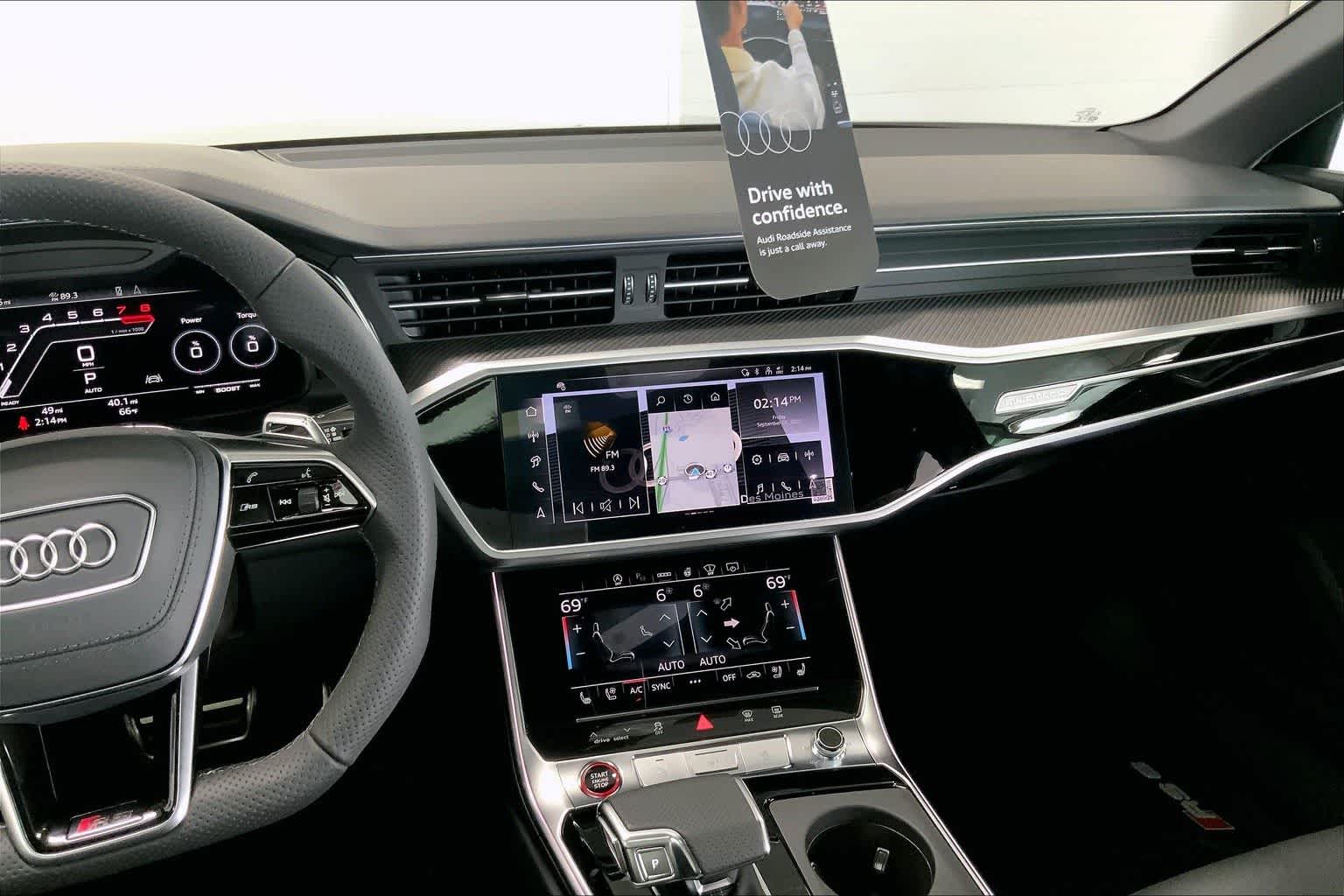 Thumbnail: 2026 Audi RS 6 - 16