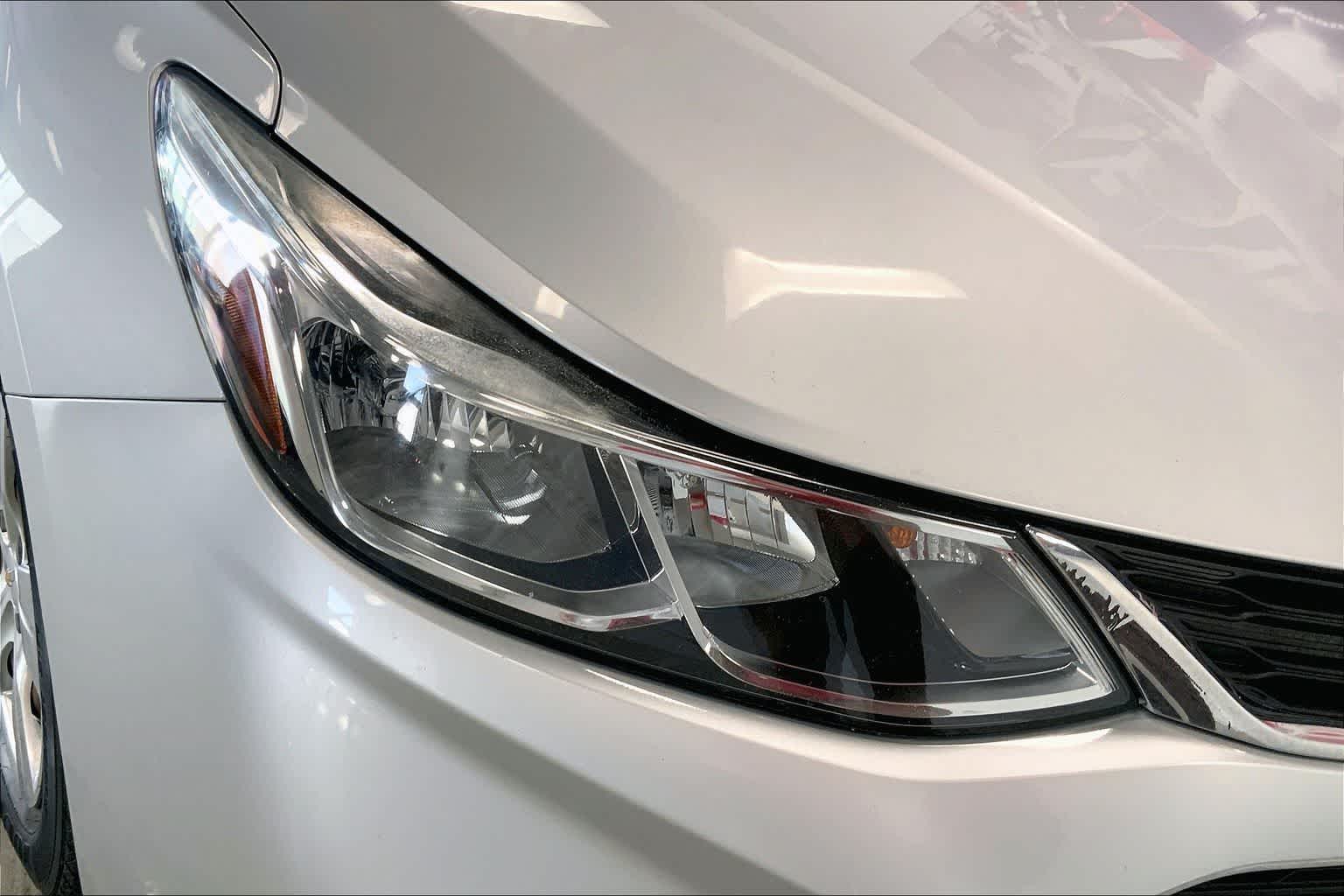 Thumbnail: 2017 Chevrolet Cruze - 29