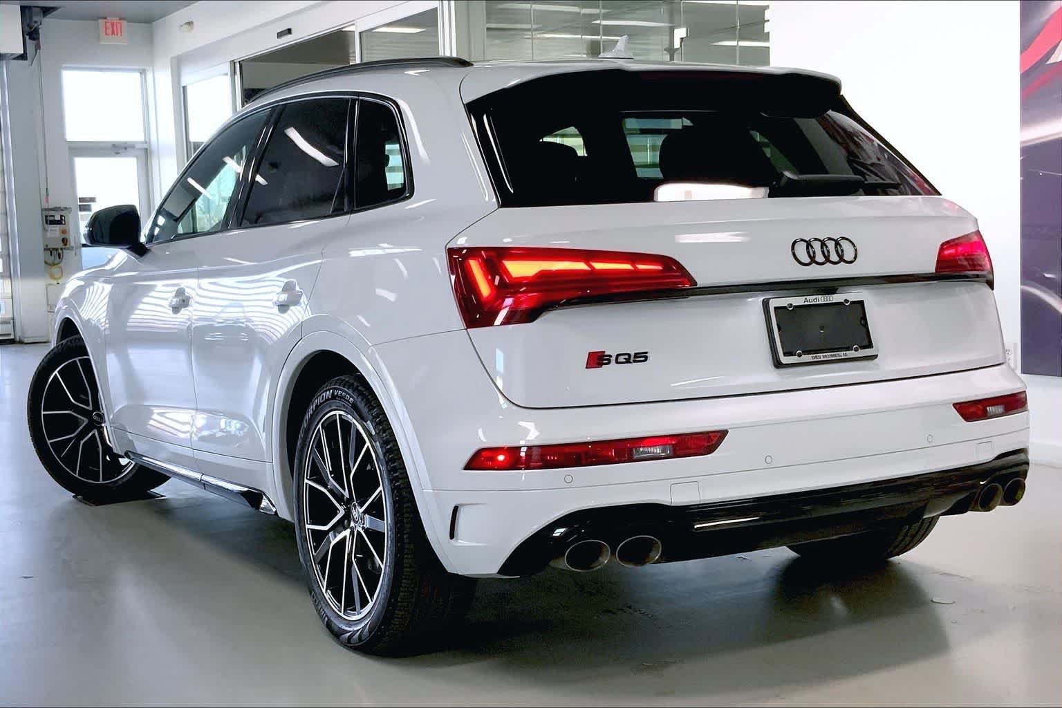 Thumbnail: 2025 Audi SQ5 - 4