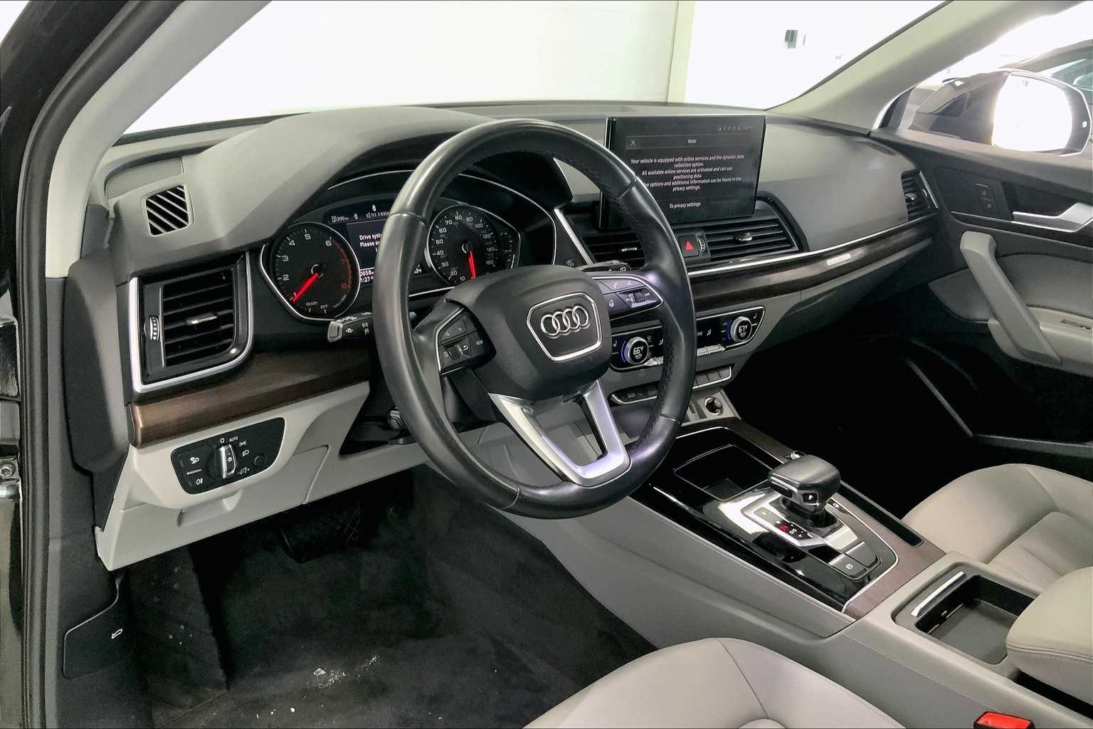 Thumbnail: 2022 Audi Q5 - 2