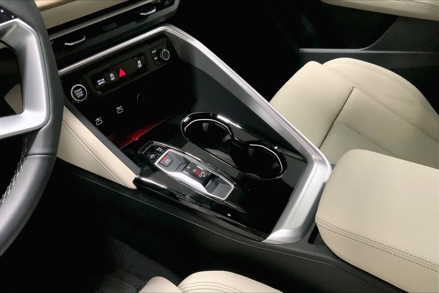 Thumbnail: 2025 Audi Q5 - 17