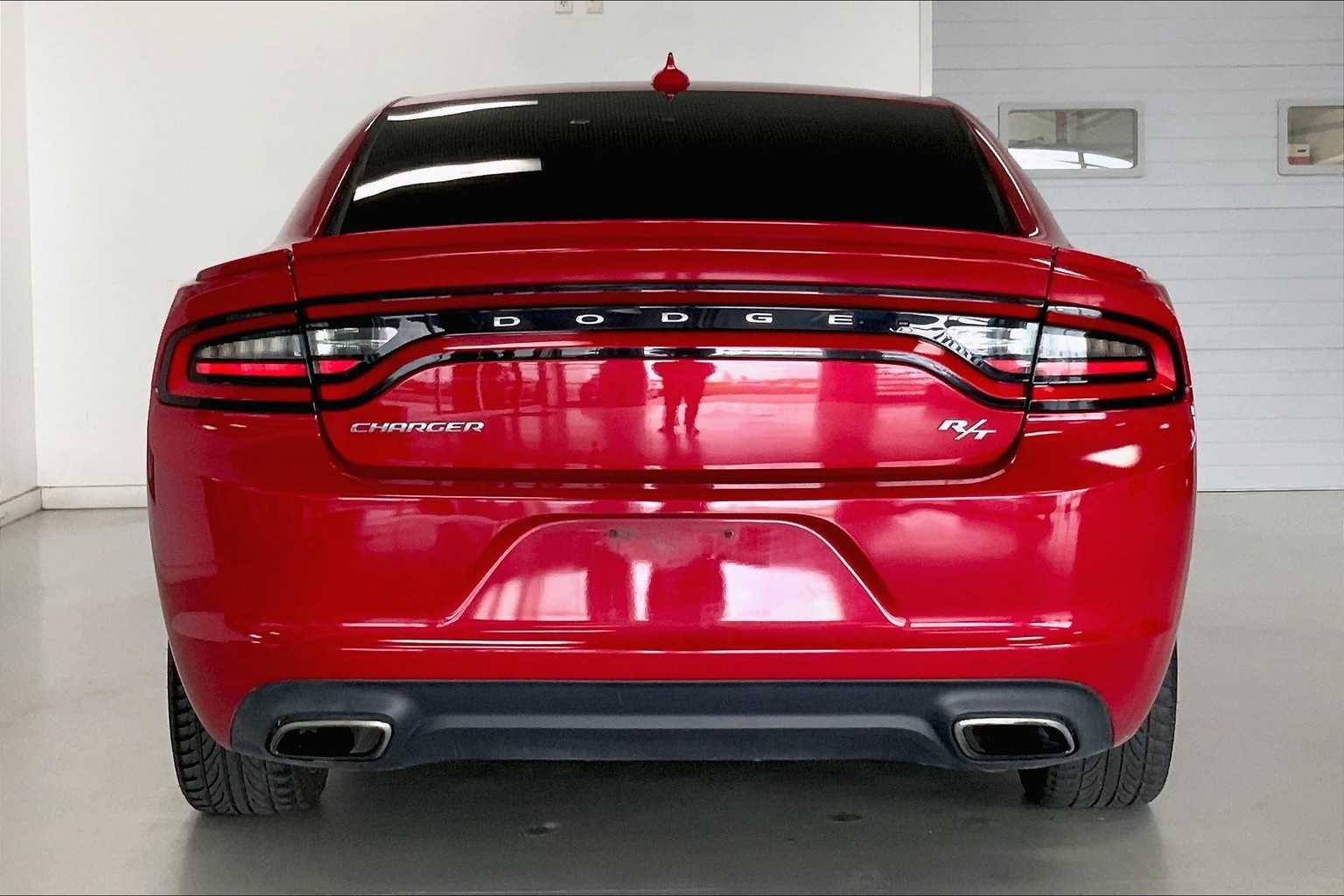 2016 Dodge Charger R/T 5